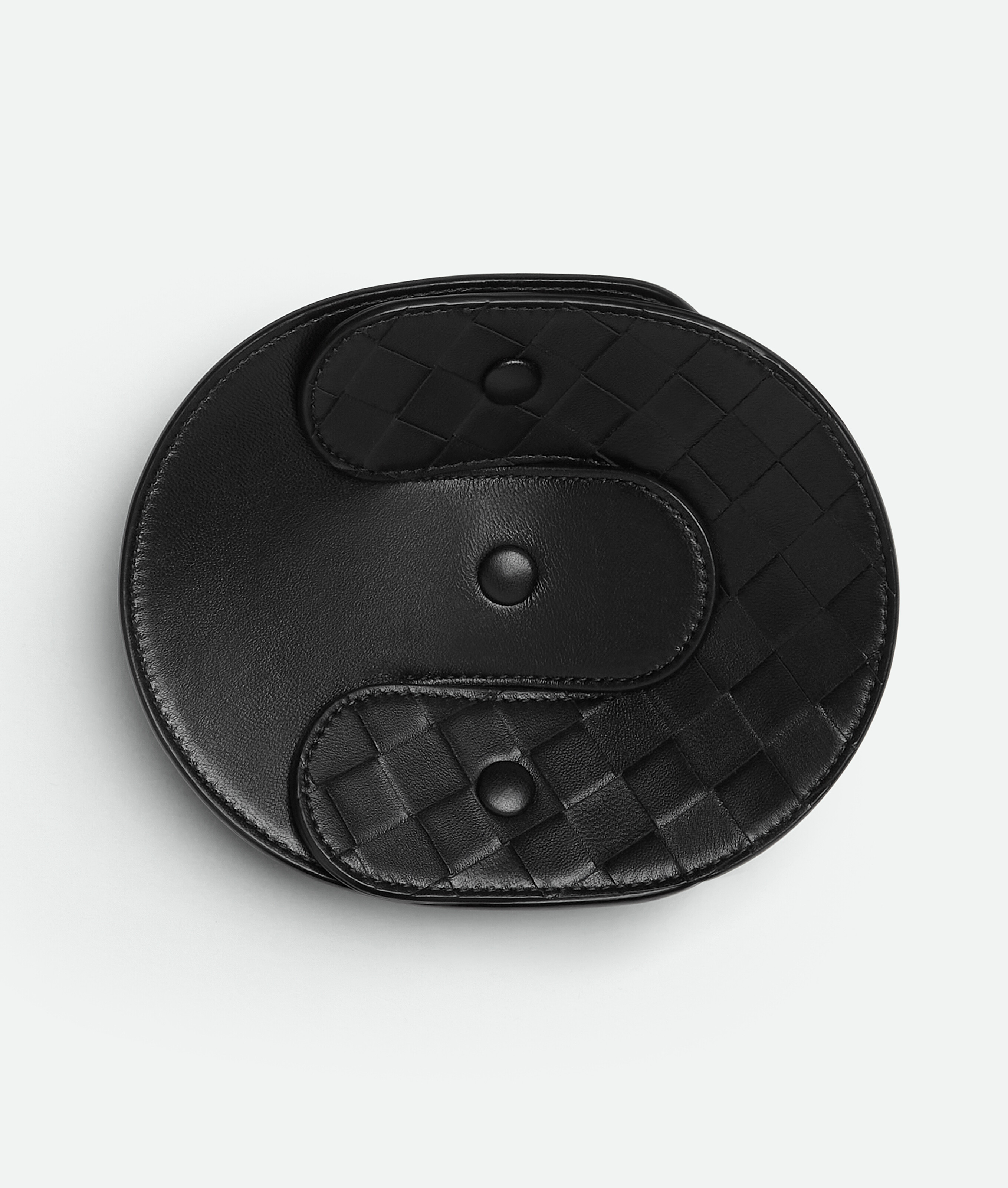 Interlocking Leather Tray - S in Black Bottega Veneta Luxembourg EN - Image 2