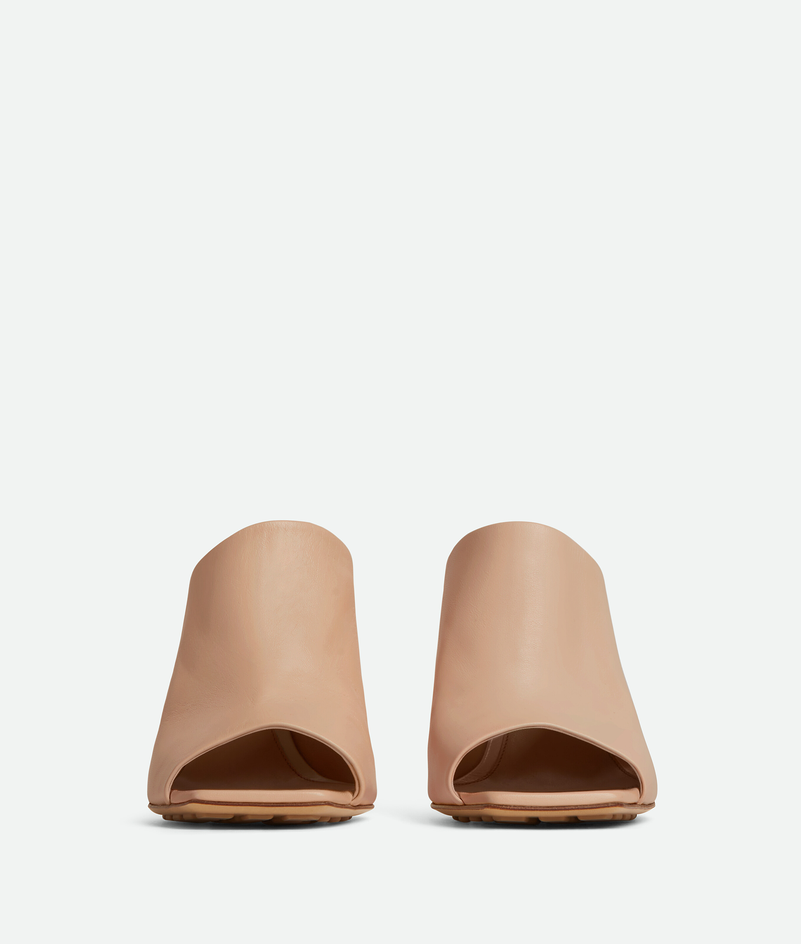 Bottega Veneta Knot Mules In Beige