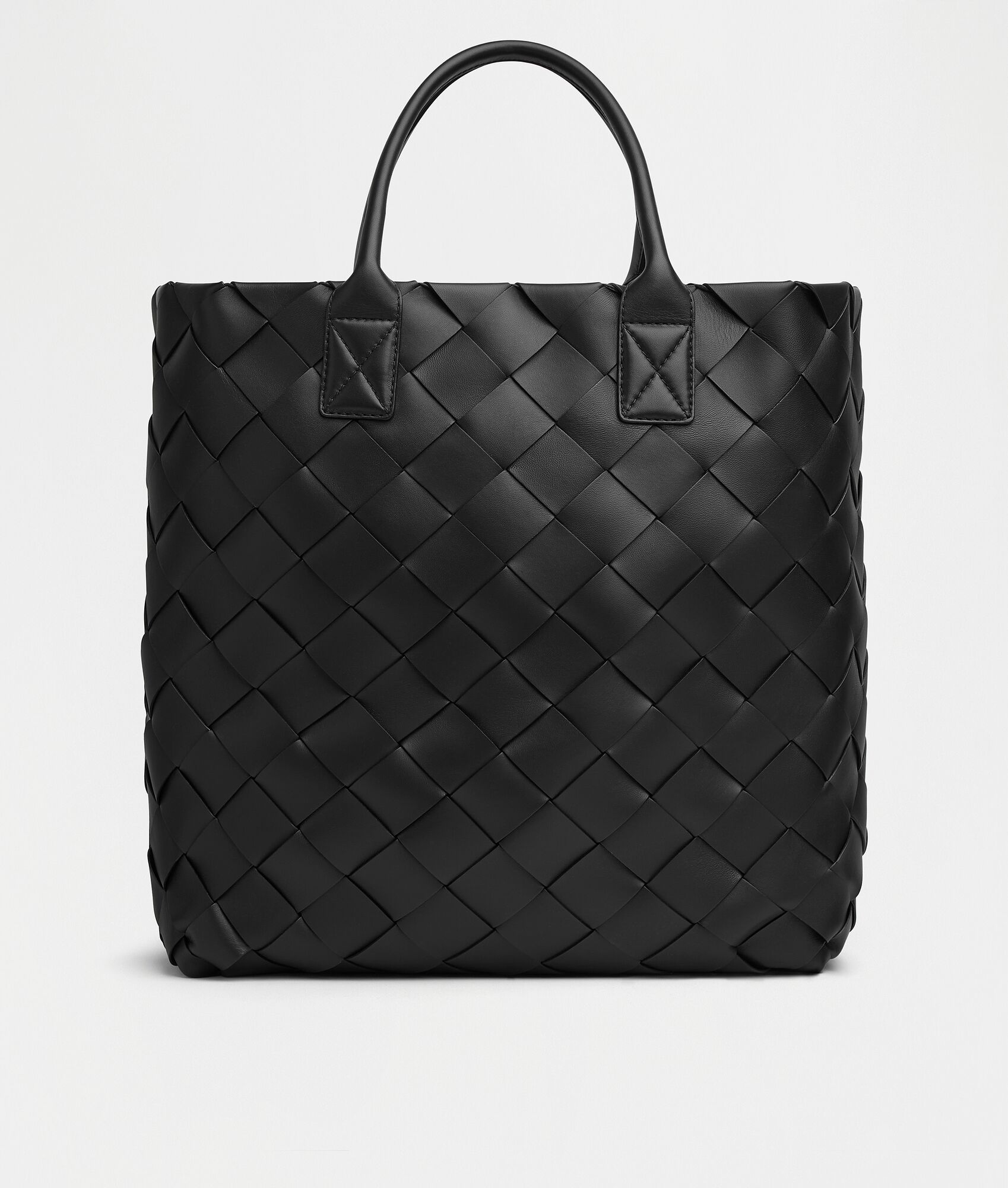 Maxi Intreccio Tote in Black — 808733649