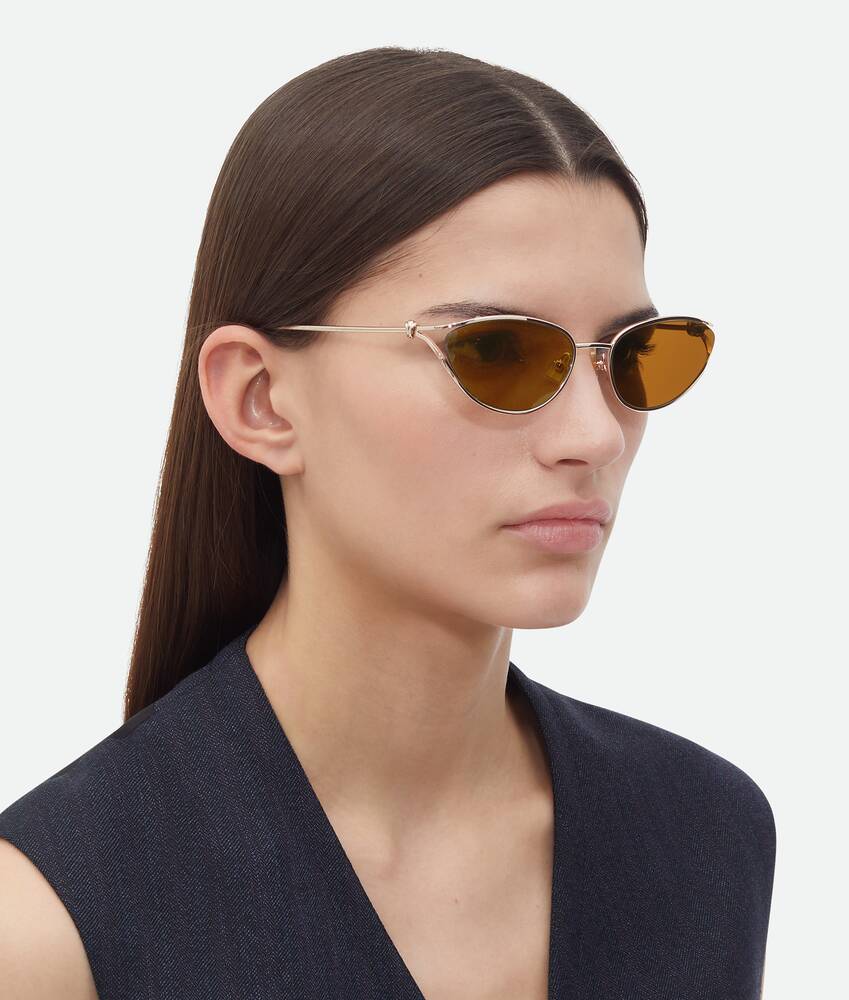 Display a large version of the product image 2 - Knot Cat Eye Sunglasses