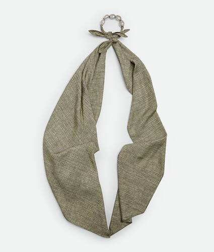 Ein größeres Bild des Produktes anzeigen 1 - Bedruckter Schal aus Viskose und Seide mit Perlen