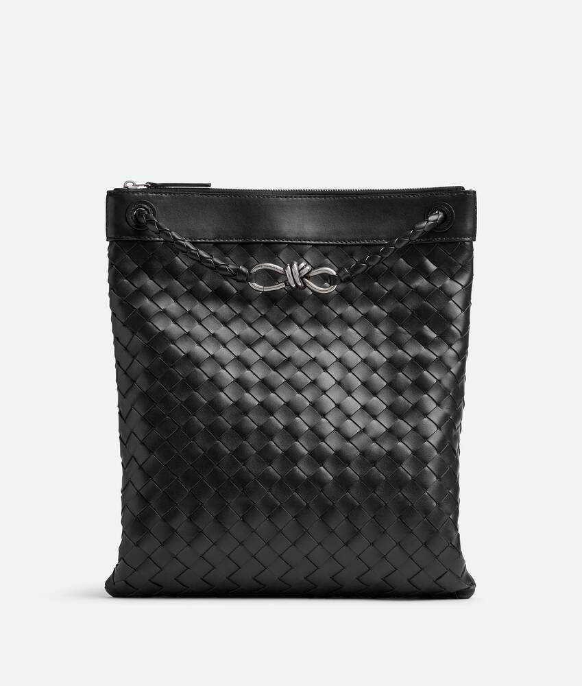 Bottega Veneta® Men's Flat Andiamo Messenger in Shop online