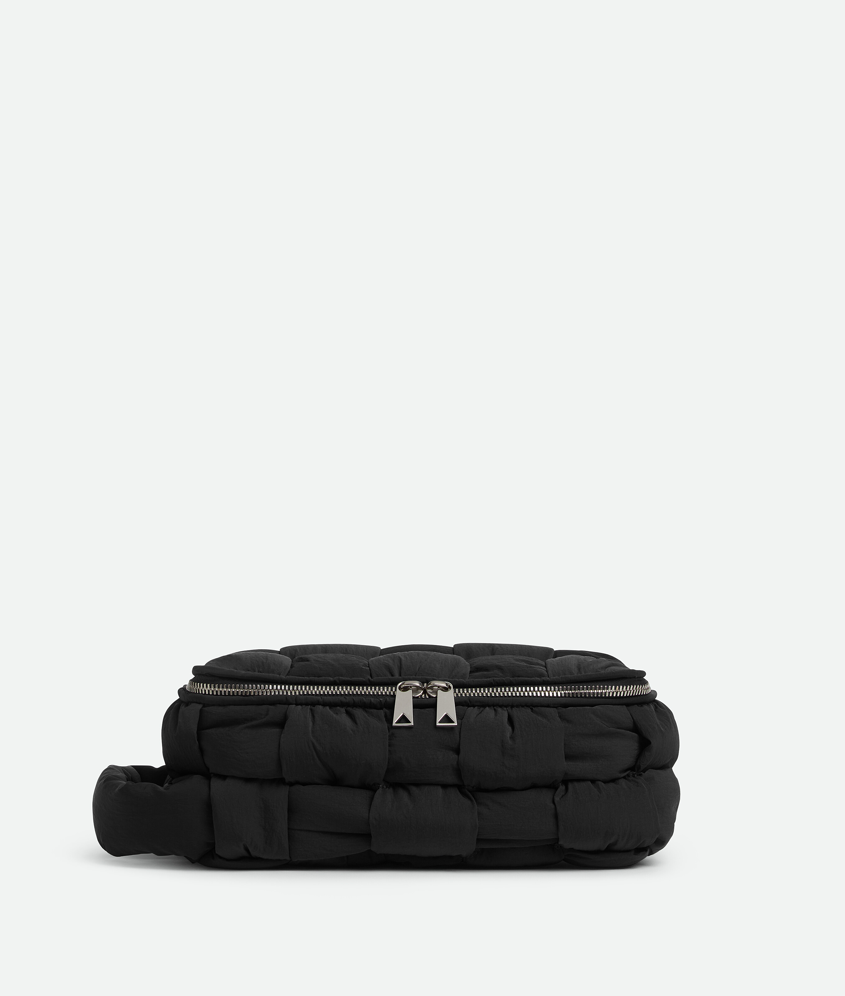 Bottega Veneta Kleine Cassette Reisepouch In Black