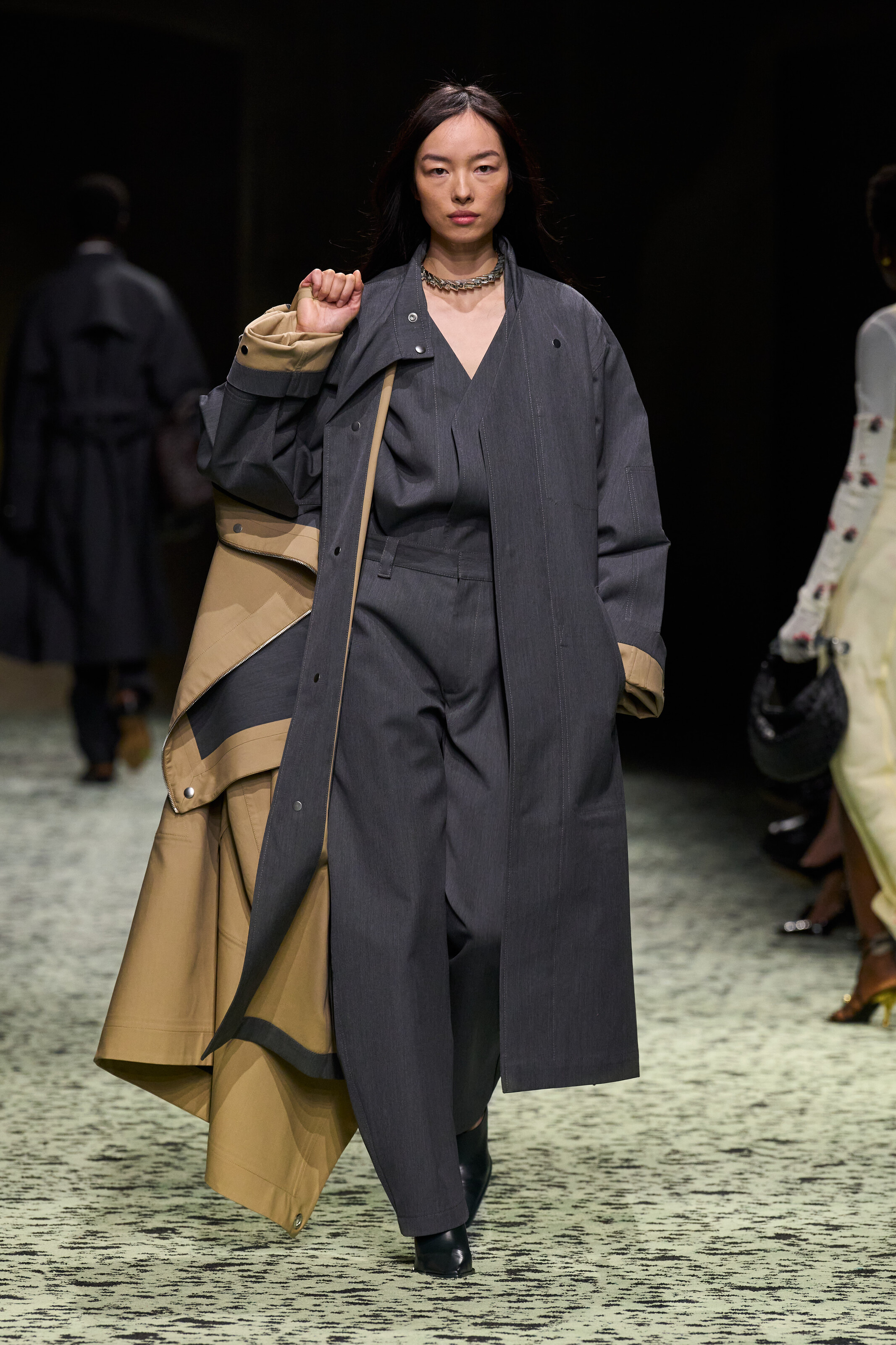 BOTTEGA VENETA WINTER 2023-冬季时装秀-BV 2023时装秀造型 | Bottega Veneta葆蝶家中国官方网站 | Bottega Veneta