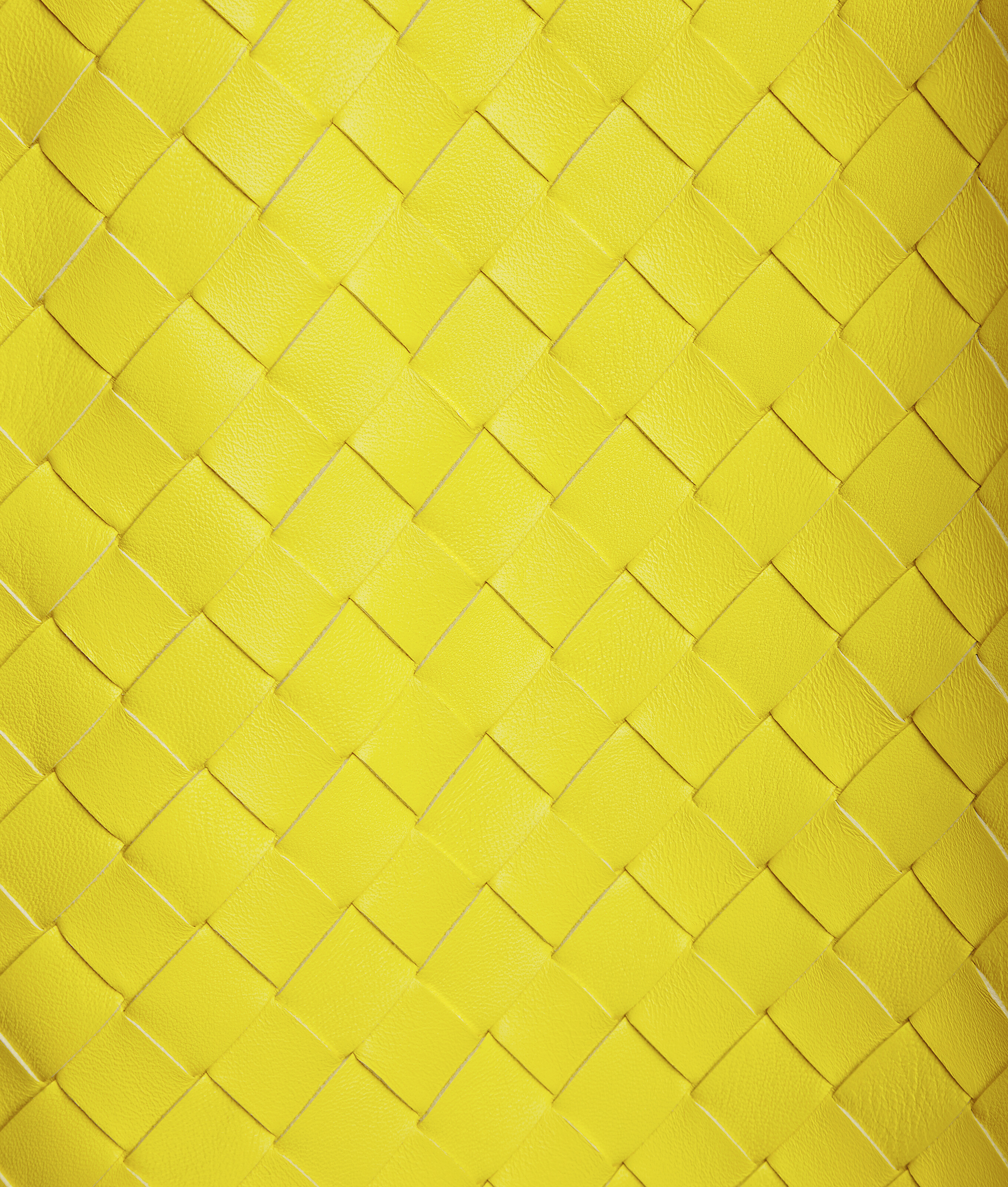 Shop Bottega Veneta Hose Aus Leder Mit Intrecciato-motiv In Yellow