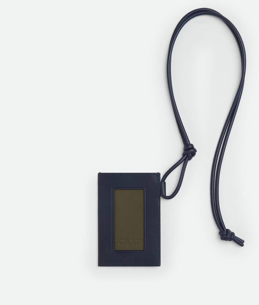 Display a large version of the product image 2 - Intrecciato Badge Holder