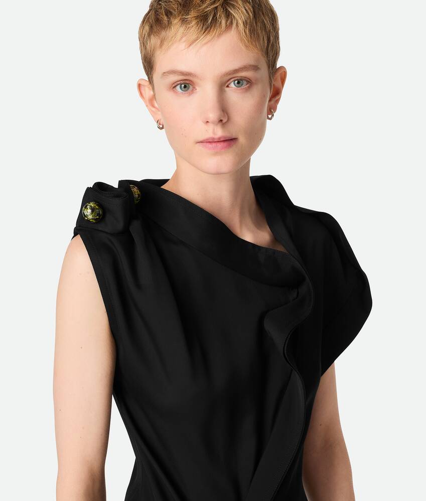 Display a large version of the product image 4 - Fluid Viscose Piercing Dress