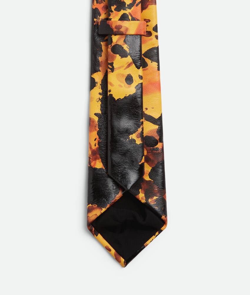 Display a large version of the product image 3 - Turtle Shell Printed Leather Tie