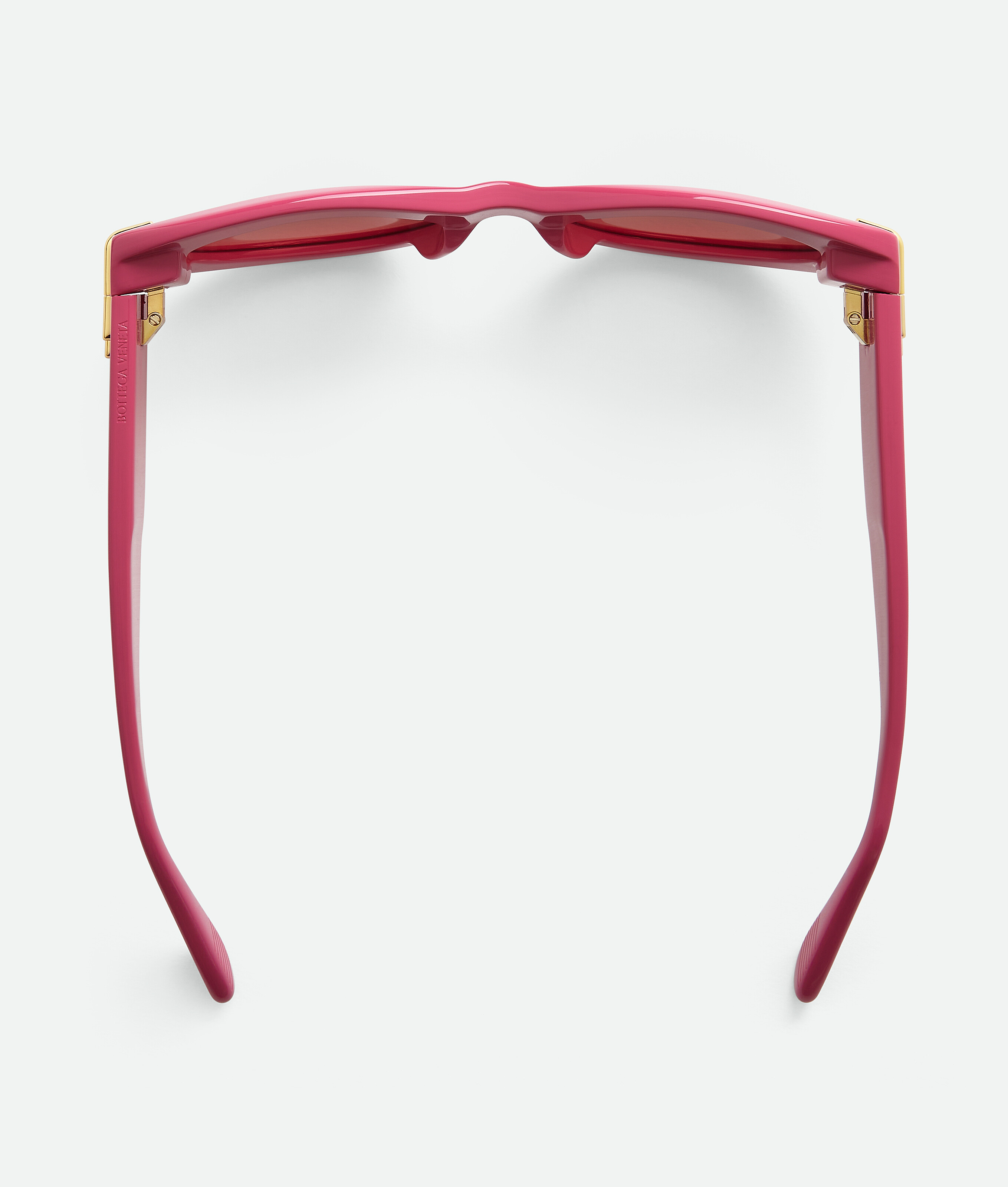 Shop Bottega Veneta Ovale Mitre Sonnenbrille In Fuchsia/red