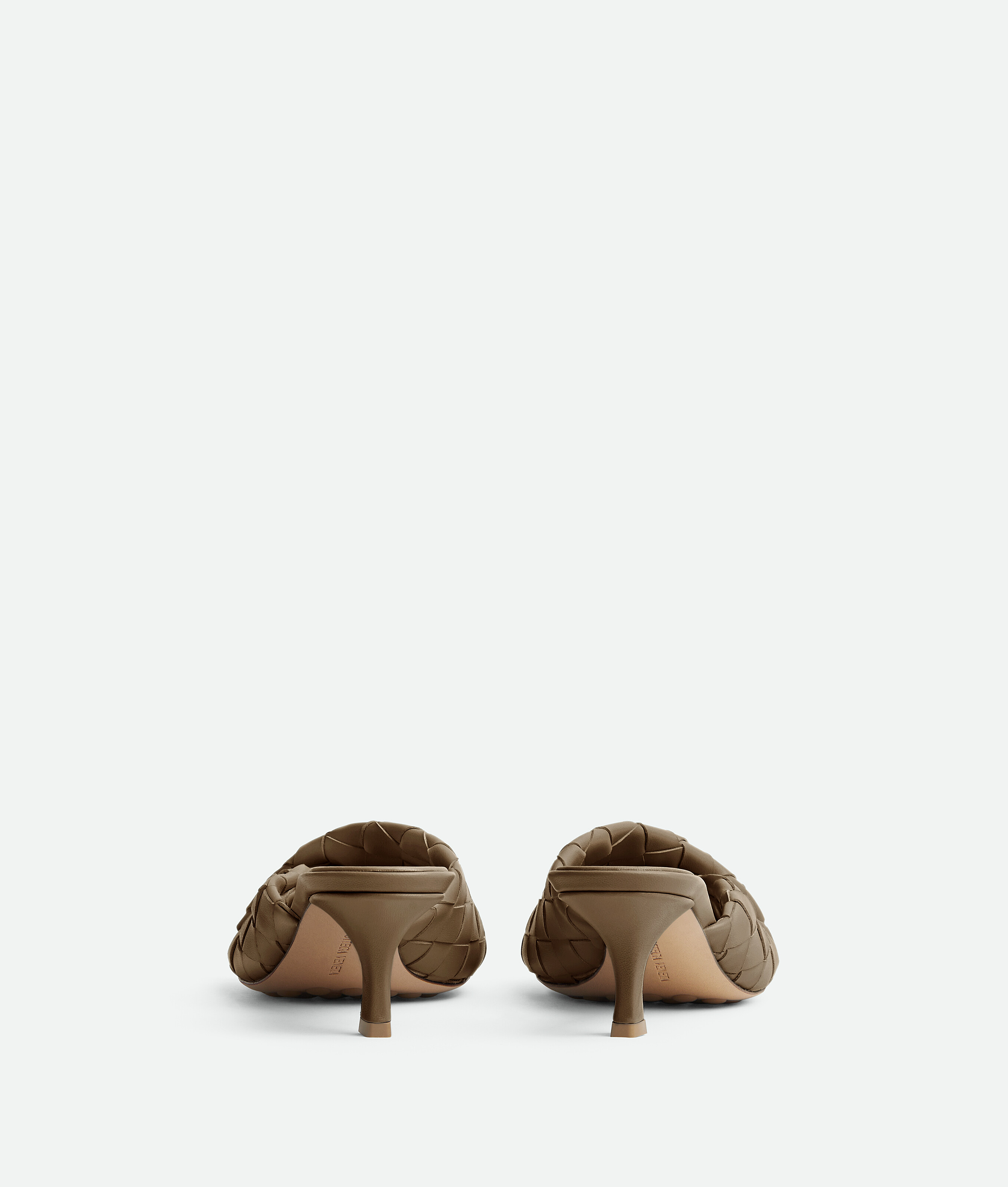 Bottega Veneta Mud Nappa Leather Blink Flat Sandals In Pinecone