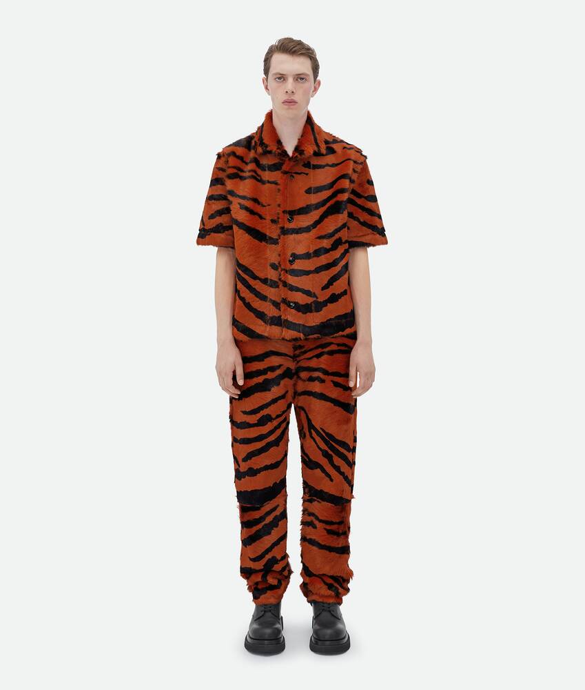 Ein größeres Bild des Produktes anzeigen 1 - Hemd Aus Shearling Mit Tigermuster