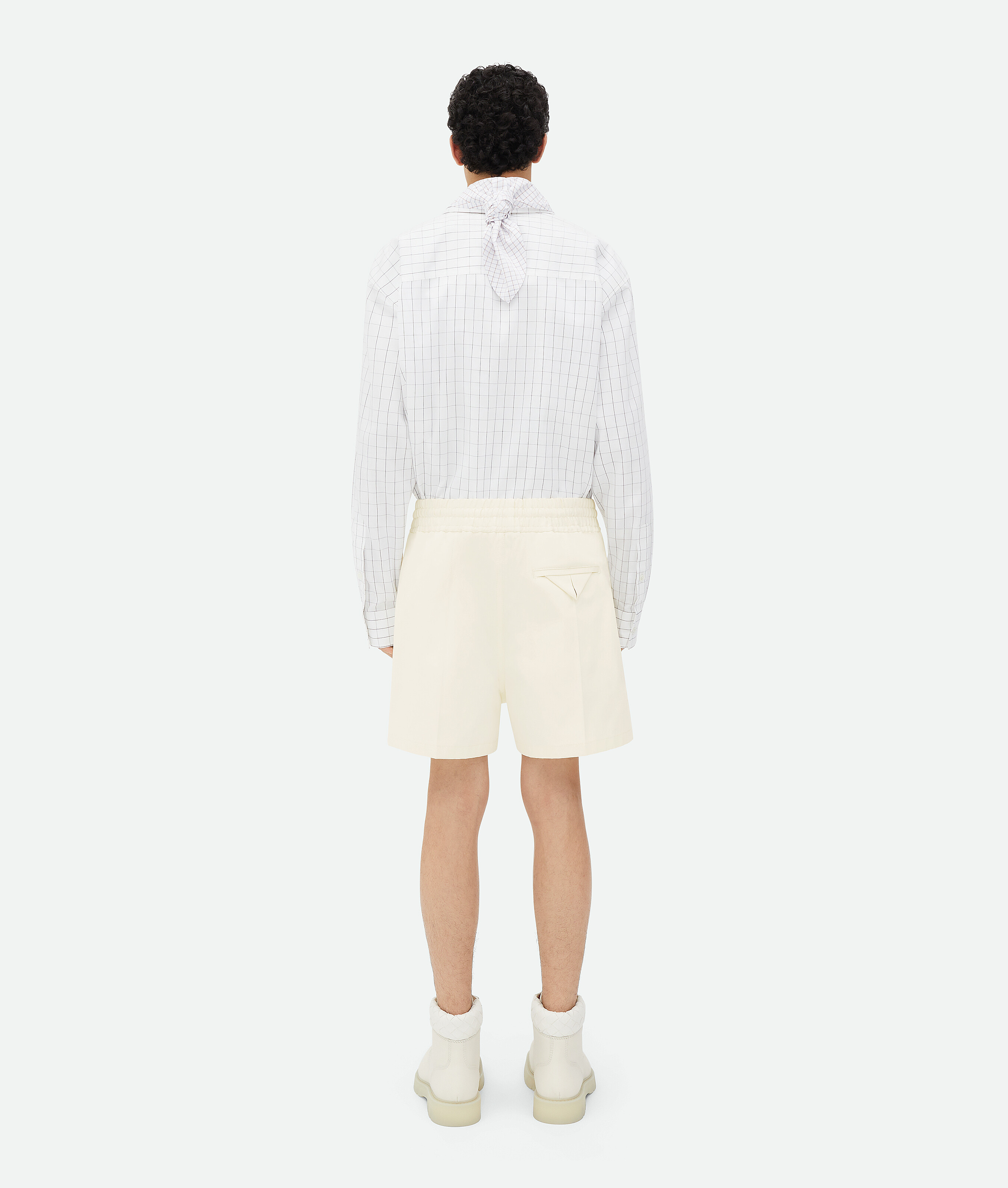 Shop Bottega Veneta Shorts Aus Baumwolltwill In Yellow