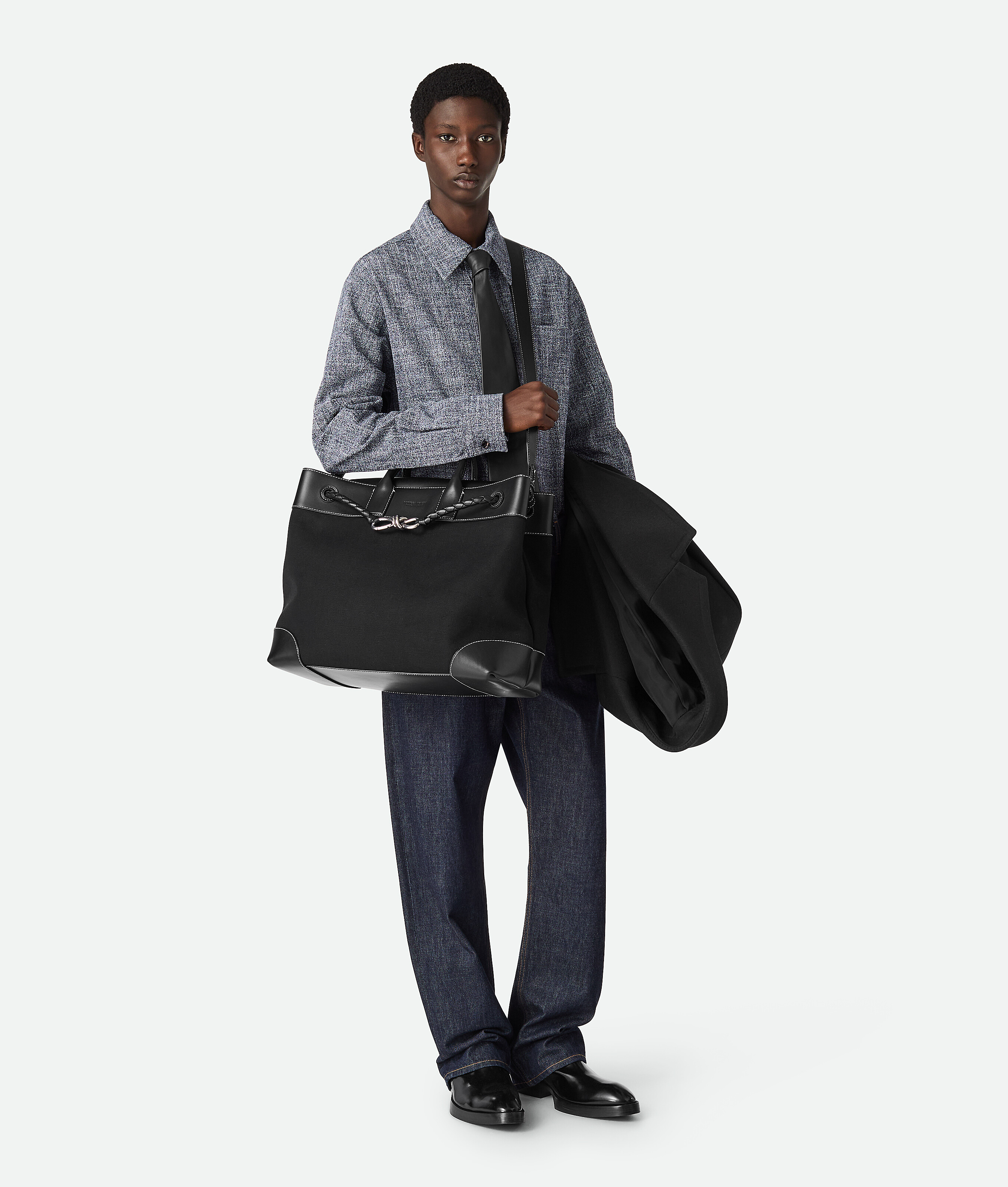 Bottega Veneta Andiamo Voyager In Black