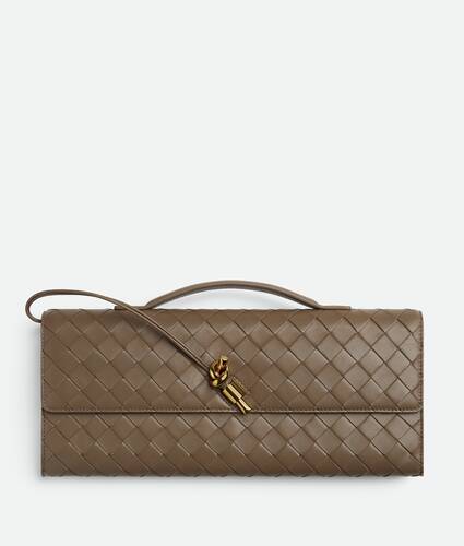 Clutch bottega veneta original on sale