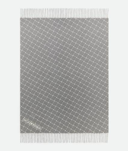 Cashmere Blanket With Intreccio Motif