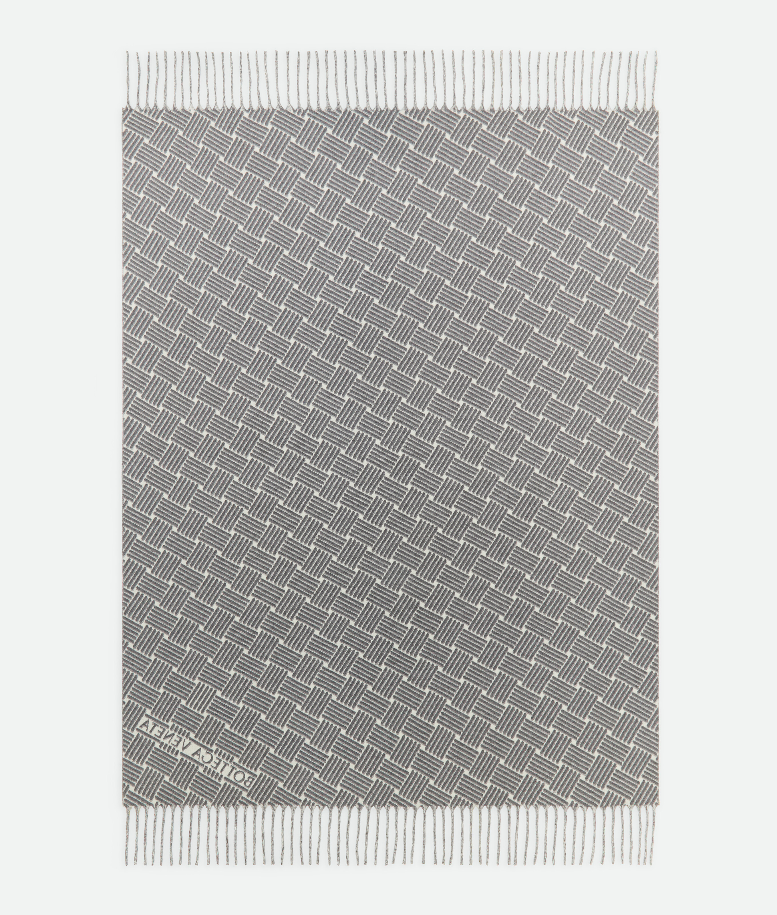 Cashmere Blanket With Intreccio Motif in Grey Bottega Veneta Saudi Arabia EN - Image 3