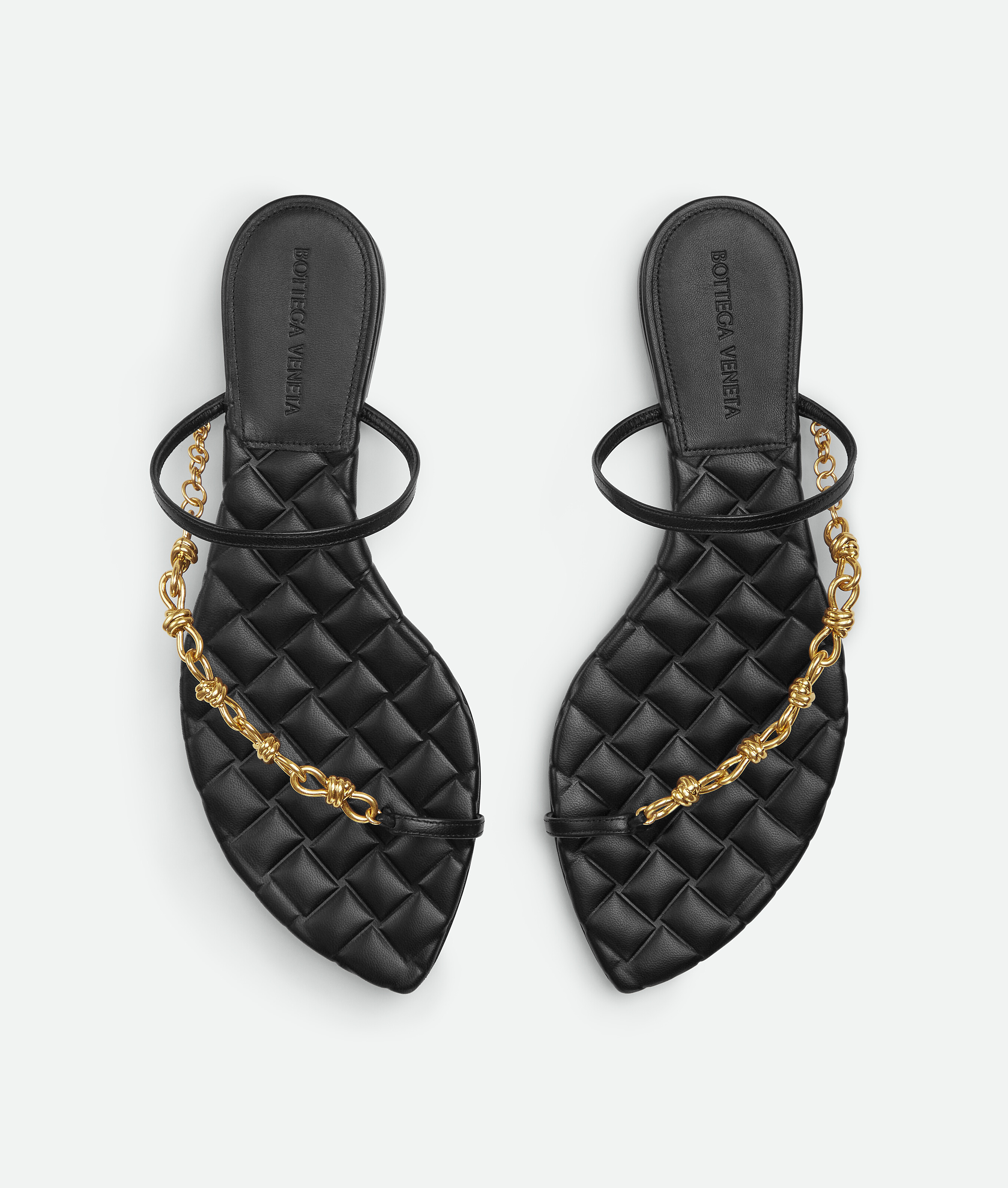 Shop Bottega Veneta Flache Leaf Sandalen In Black