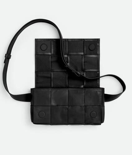 ブラックキャンディ パデッド テック カセット| Bottega Veneta® 日本