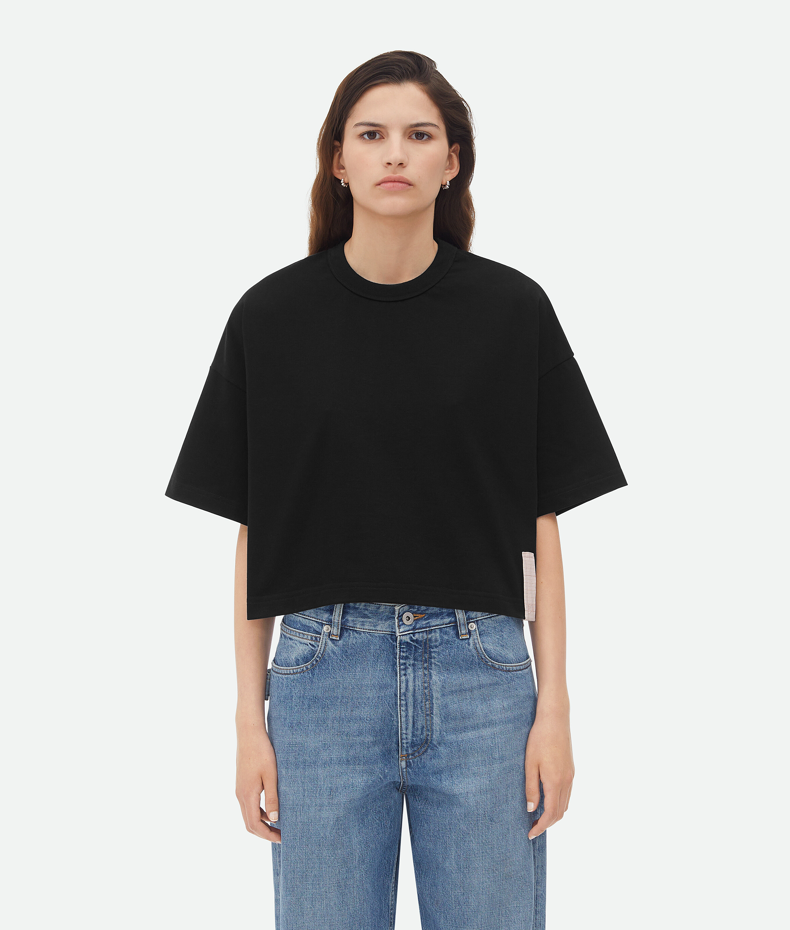 Shop Bottega Veneta T-shirt Cropped En Jersey De Coton Pima In Black