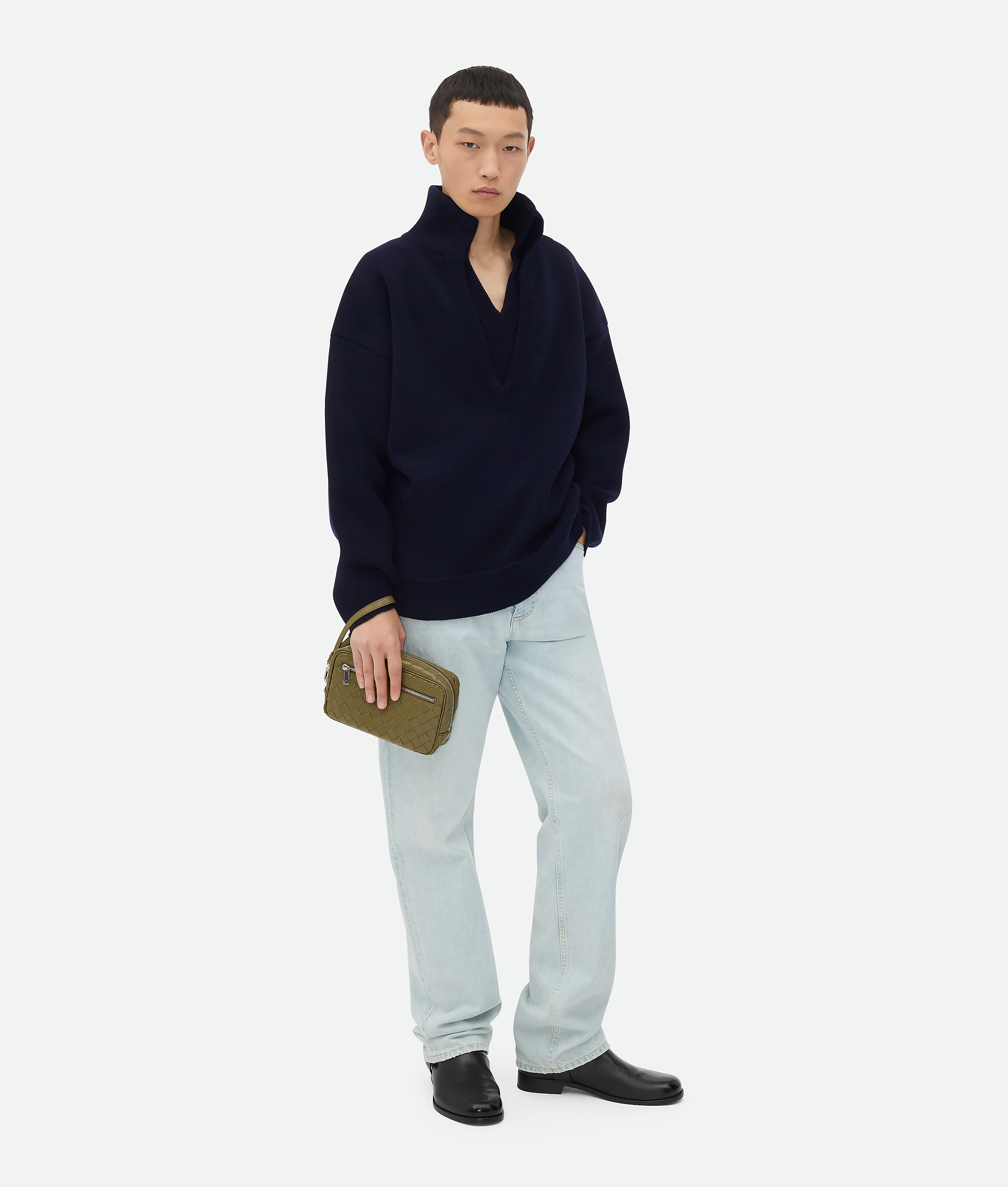 Bottega Veneta Kleine Intrecciato Pouch Mit Handgelenkschlaufe In Algae