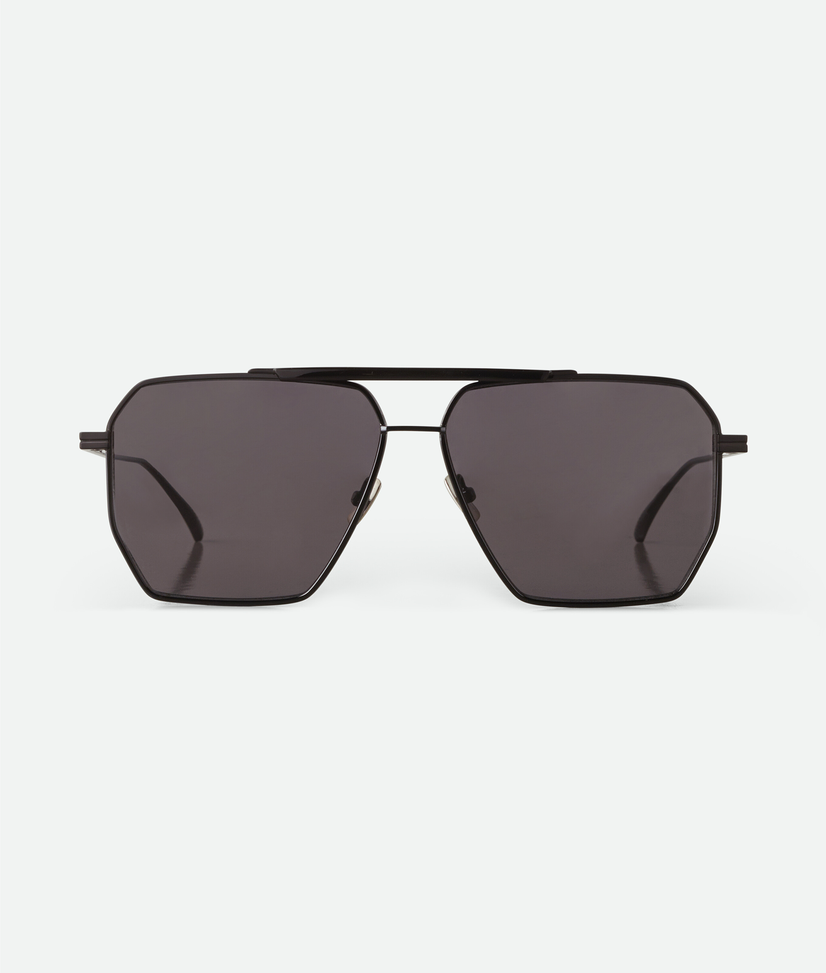 Classic Aviator Sunglasses in Black / Grey