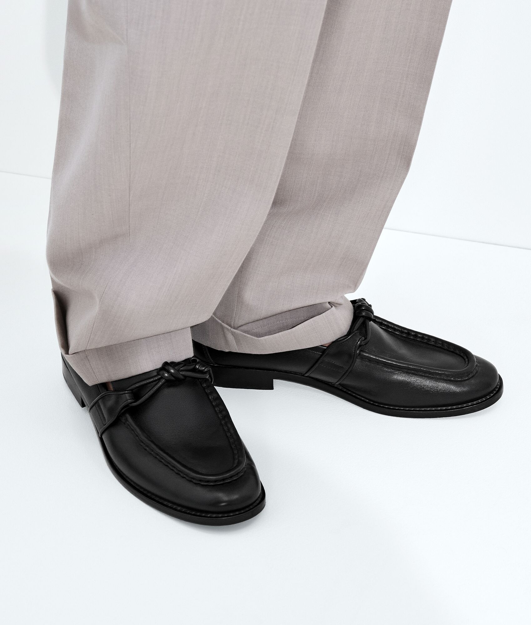 Bottega Veneta Astaire Loafer 796445v3qe1 2113