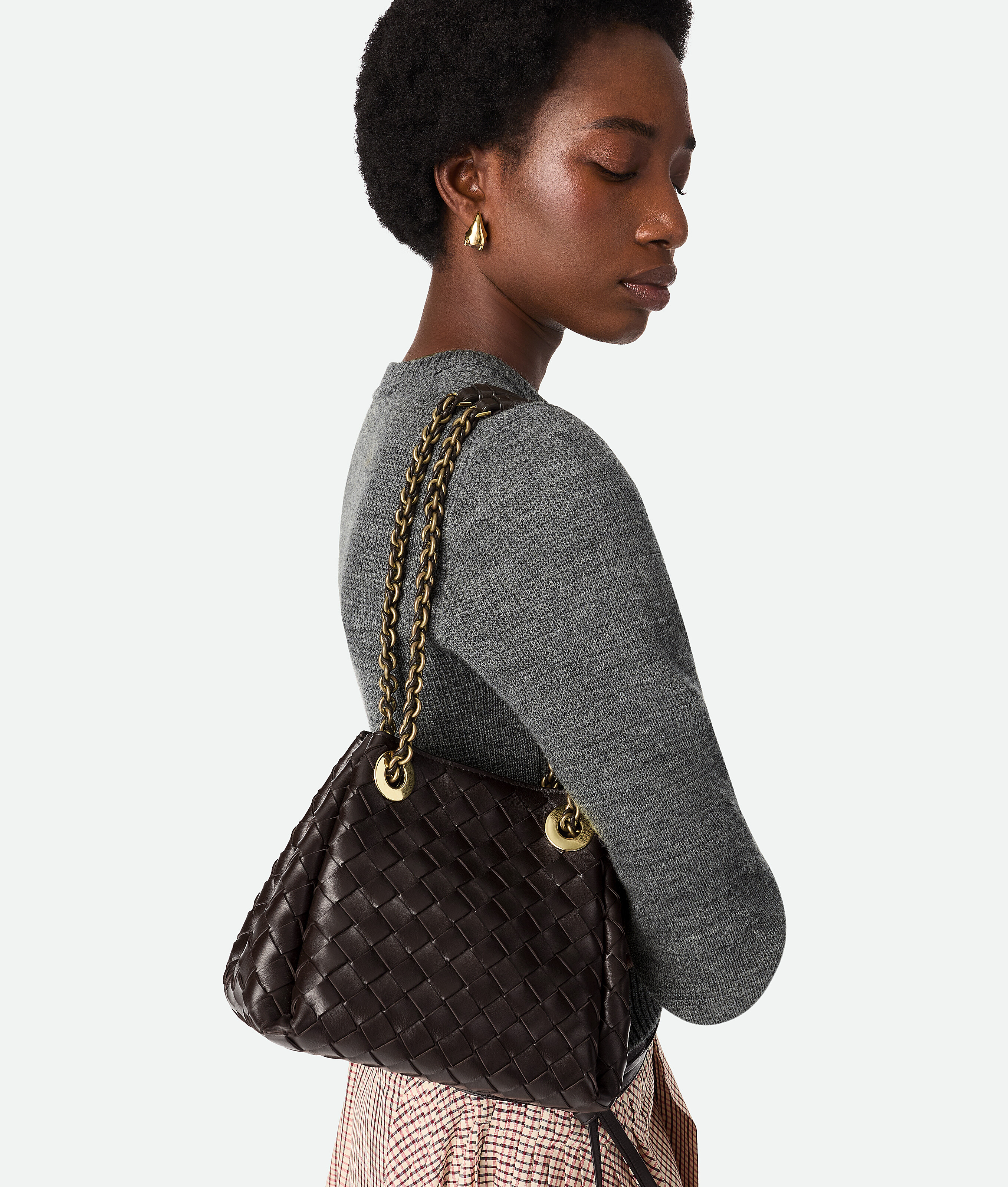 Bottega Veneta Black Intrecciato Leather Two-way Handbag In Fondant