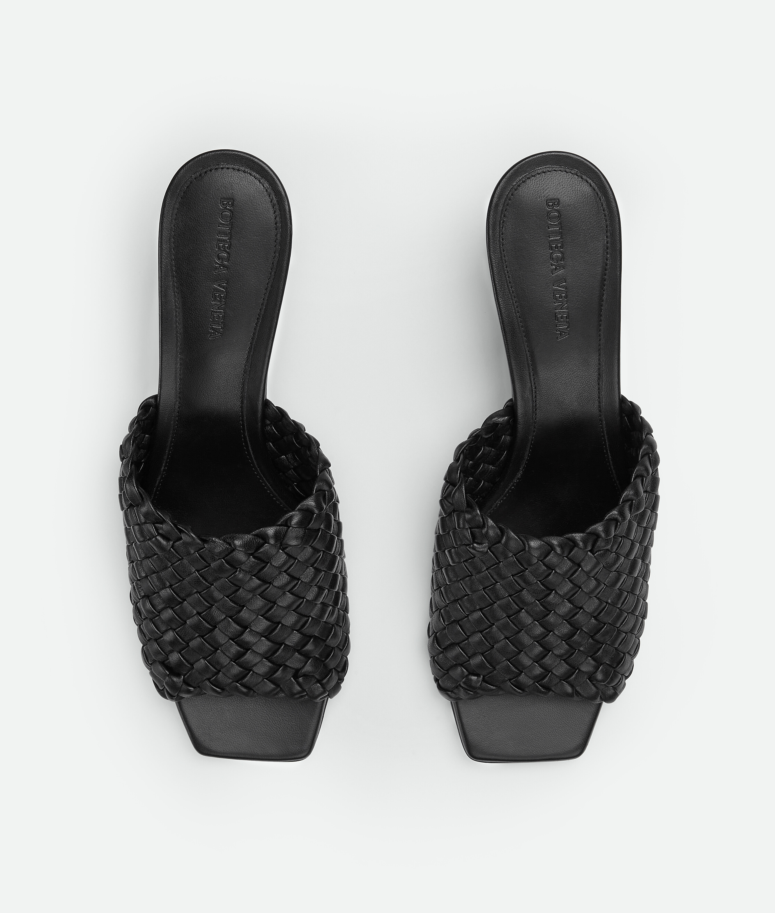 Bottega Veneta Knot Logo Muller Shoes In Black