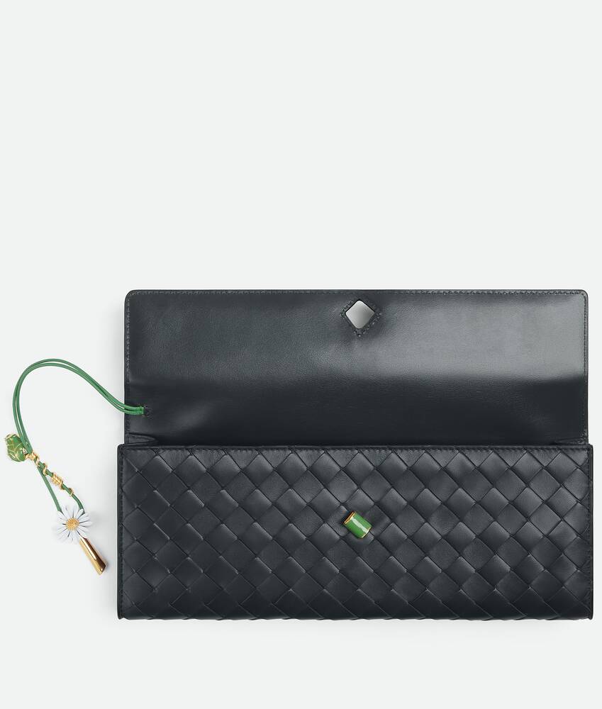 Display a large version of the product image 3 - Andiamo Clutch