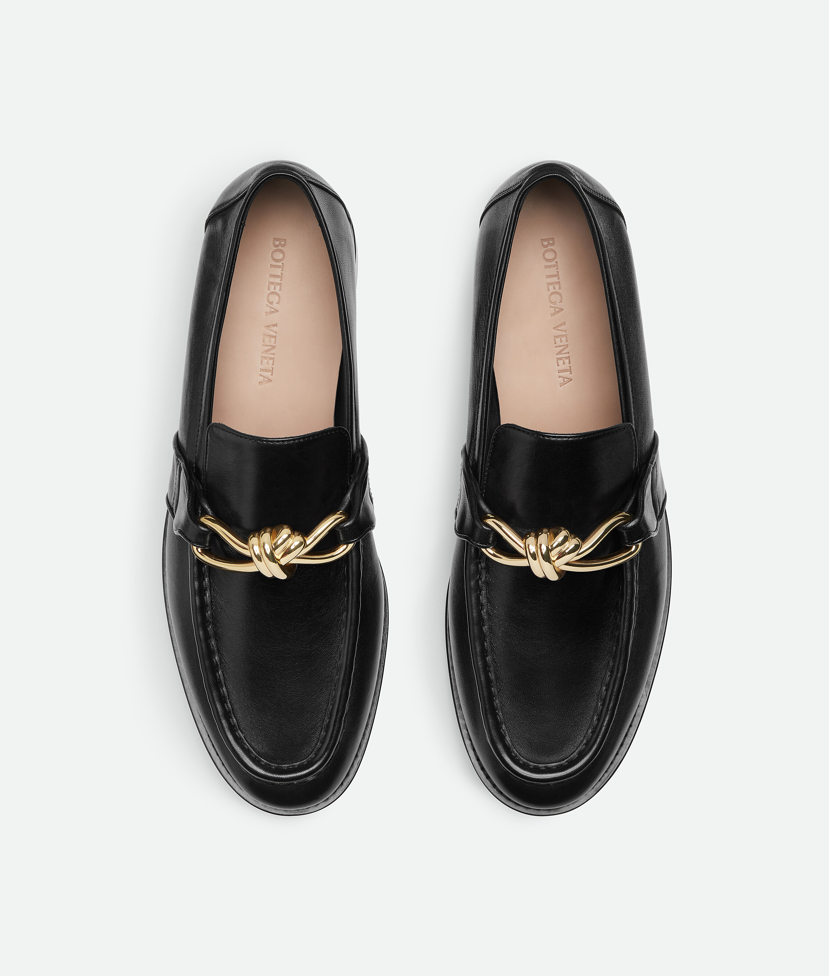 Bottega Veneta Astaire Knot Plaque Leather Loafers In Black