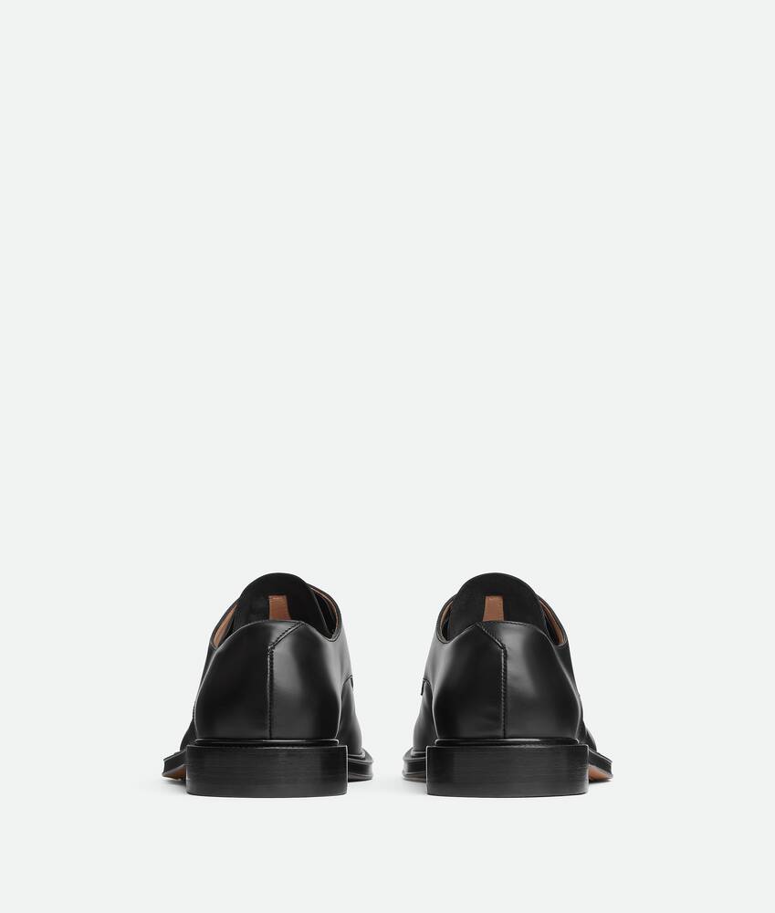ブラックジェームズ レースアップシューズ| Bottega Veneta® 日本