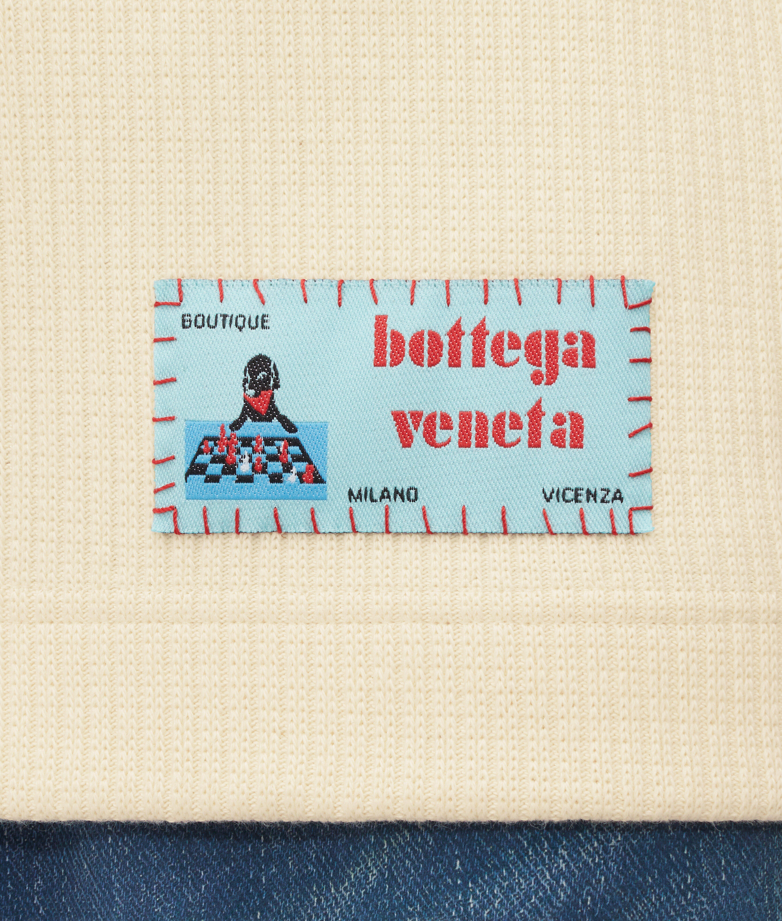 Shop Bottega Veneta T-shirt Aus Baumwoll-rippstrick Mit Etikett In Yellow