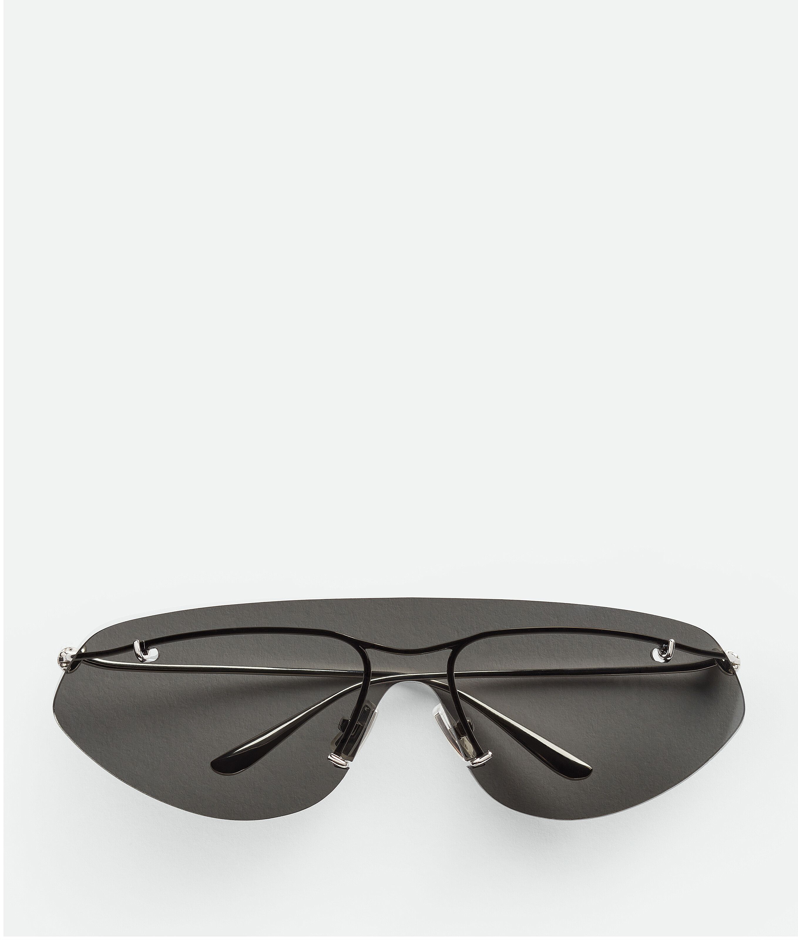 Bottega Veneta Knot Shield Sunglasses In Grey