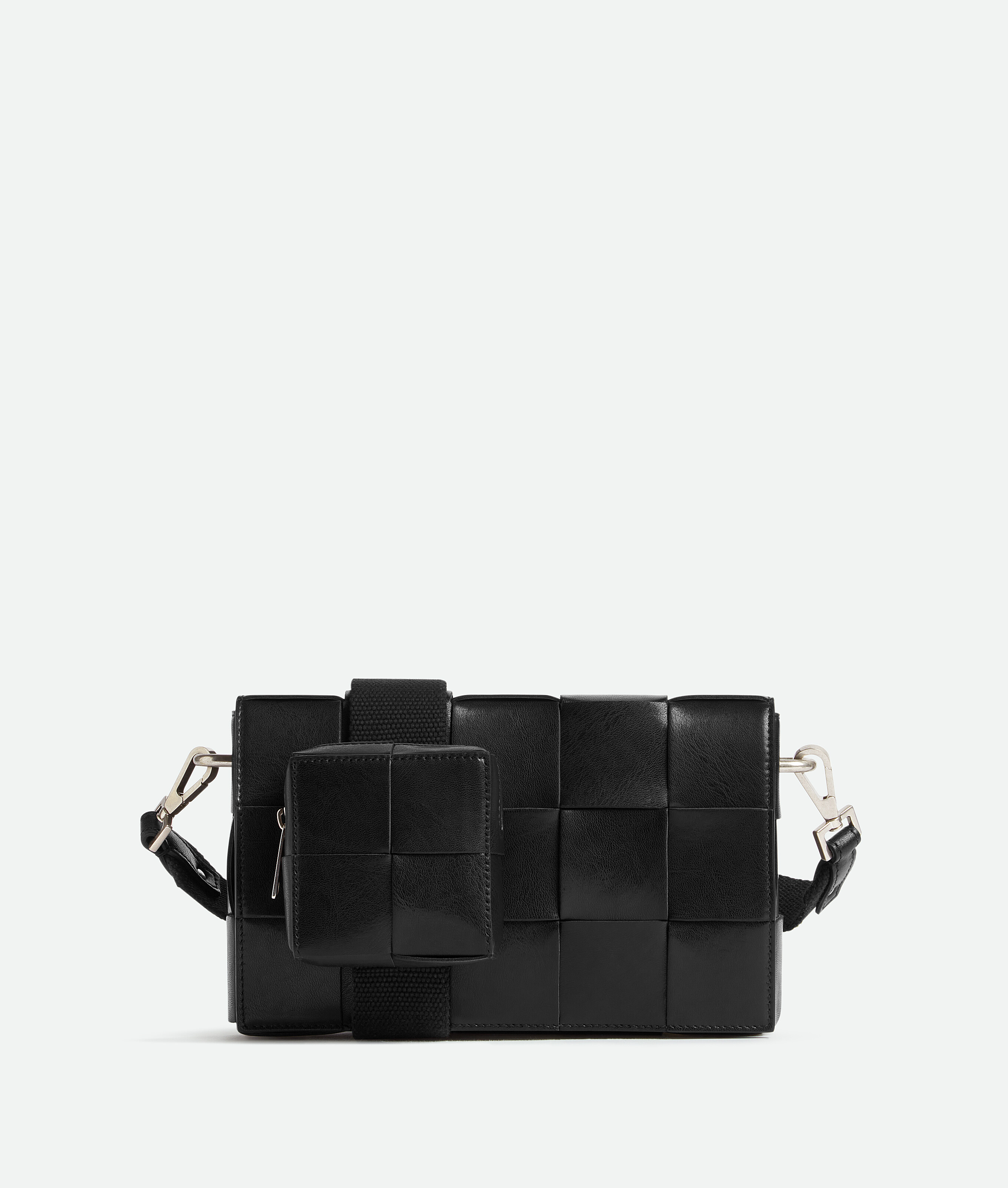 Bottega Veneta Cassette With Versatile Strap In Black