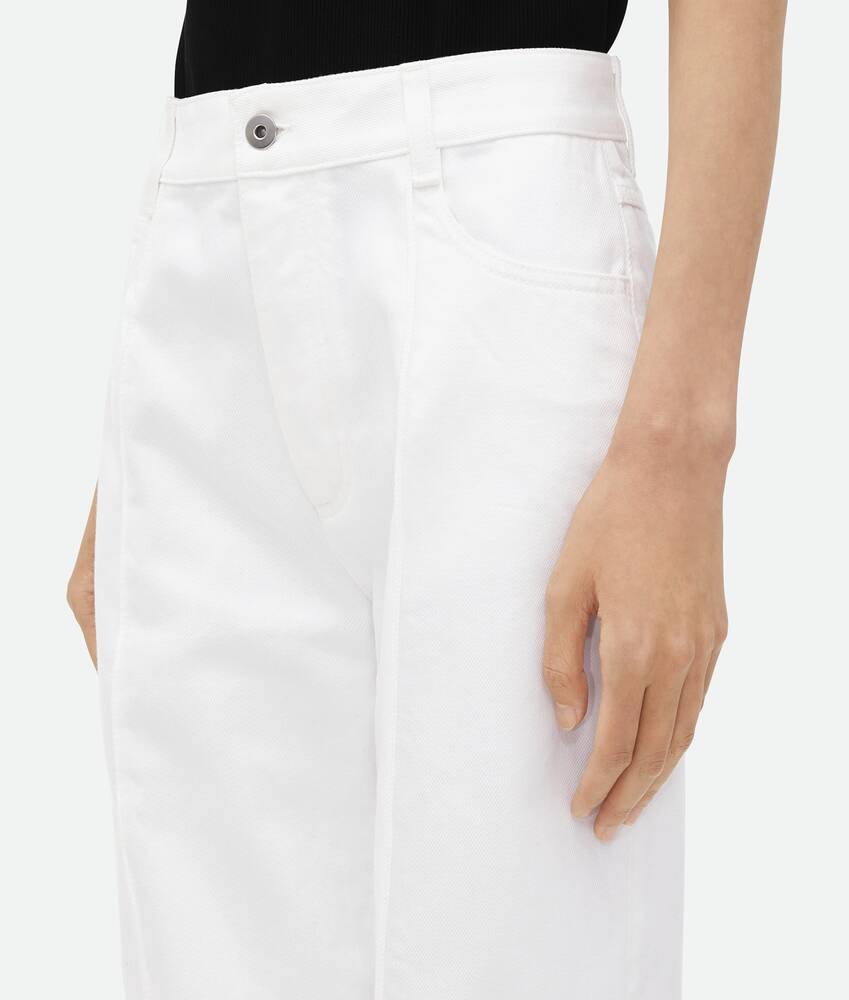 Display a large version of the product image 4 - White Curved Shape Denim