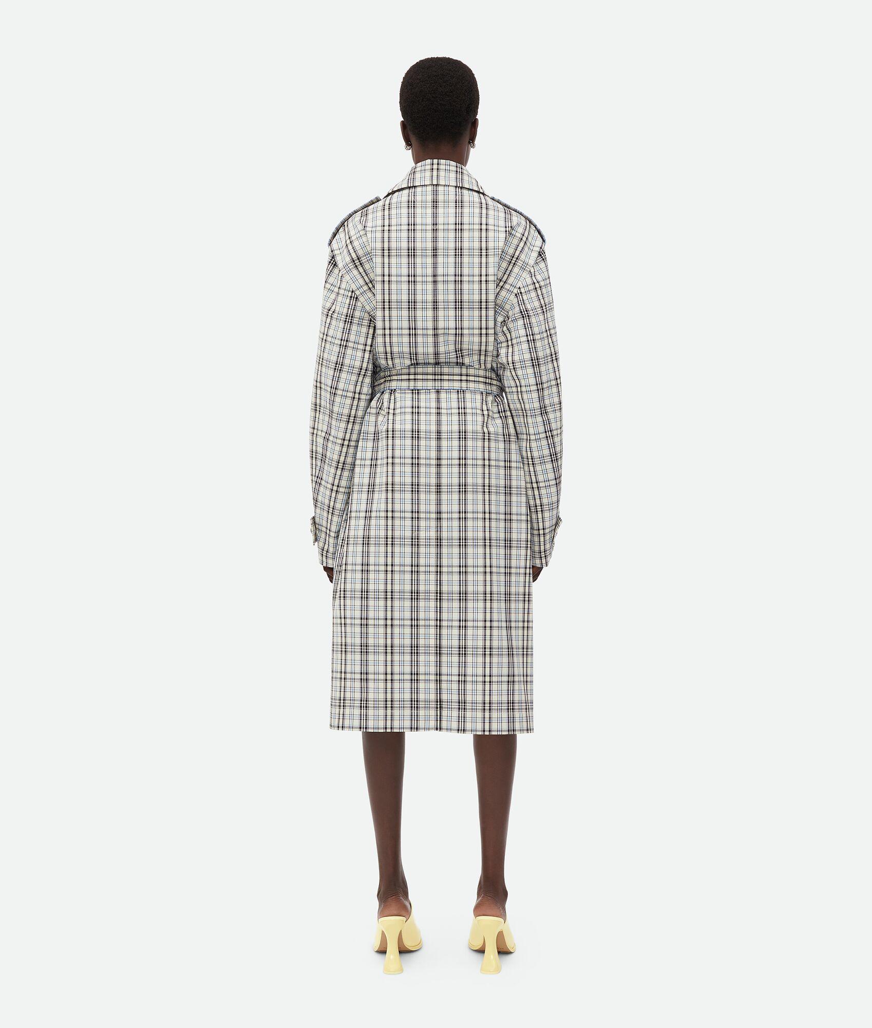 È il trench il capospalla più chic e virale di stagione! 103 Large 799440V4DB09006 C