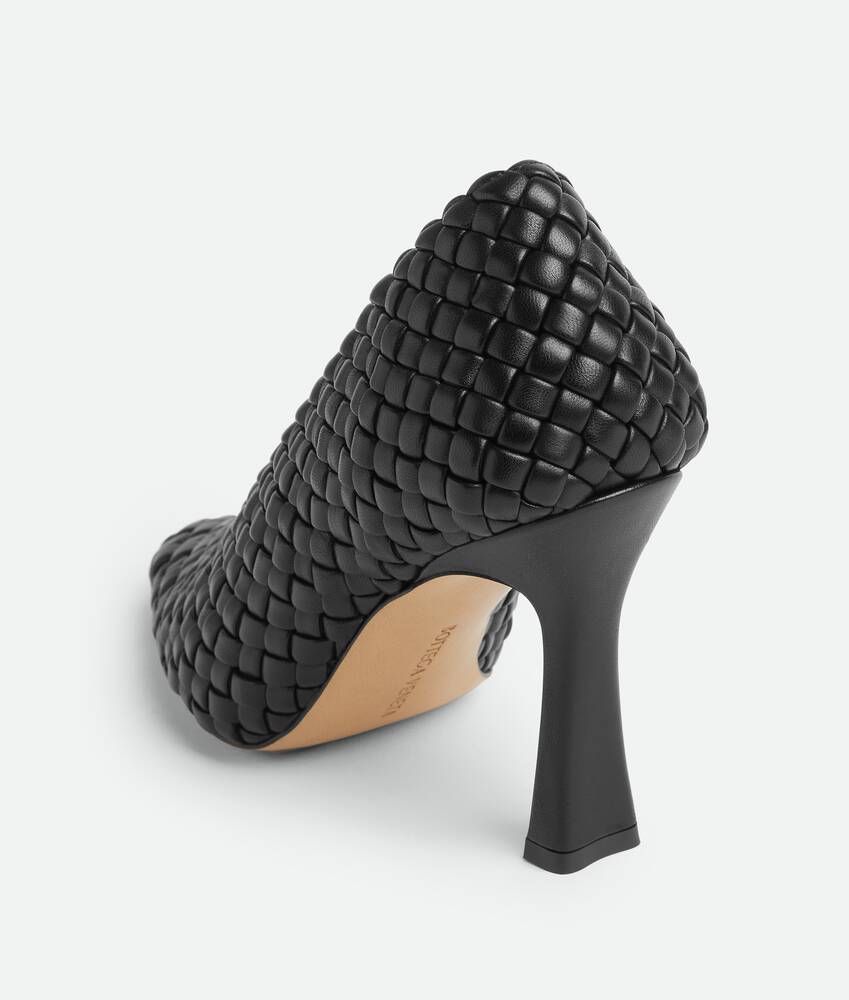 20 incantevoli décolleté primaverili su cui puntare! 69 Visualizza una versione più grande dell’immagine del prodotto 6 - Décolleté Sofia