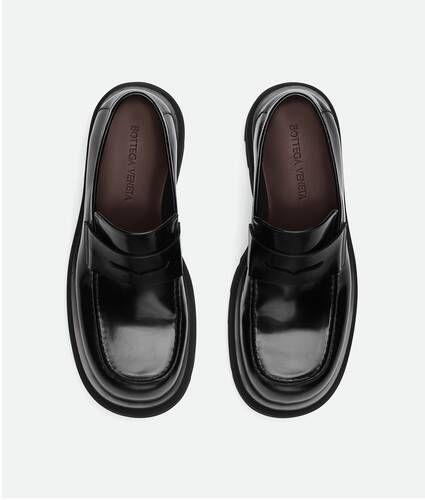 bus september Stige Bottega Veneta® Men's Haddock Boat Shoe in Black. Shop online now.