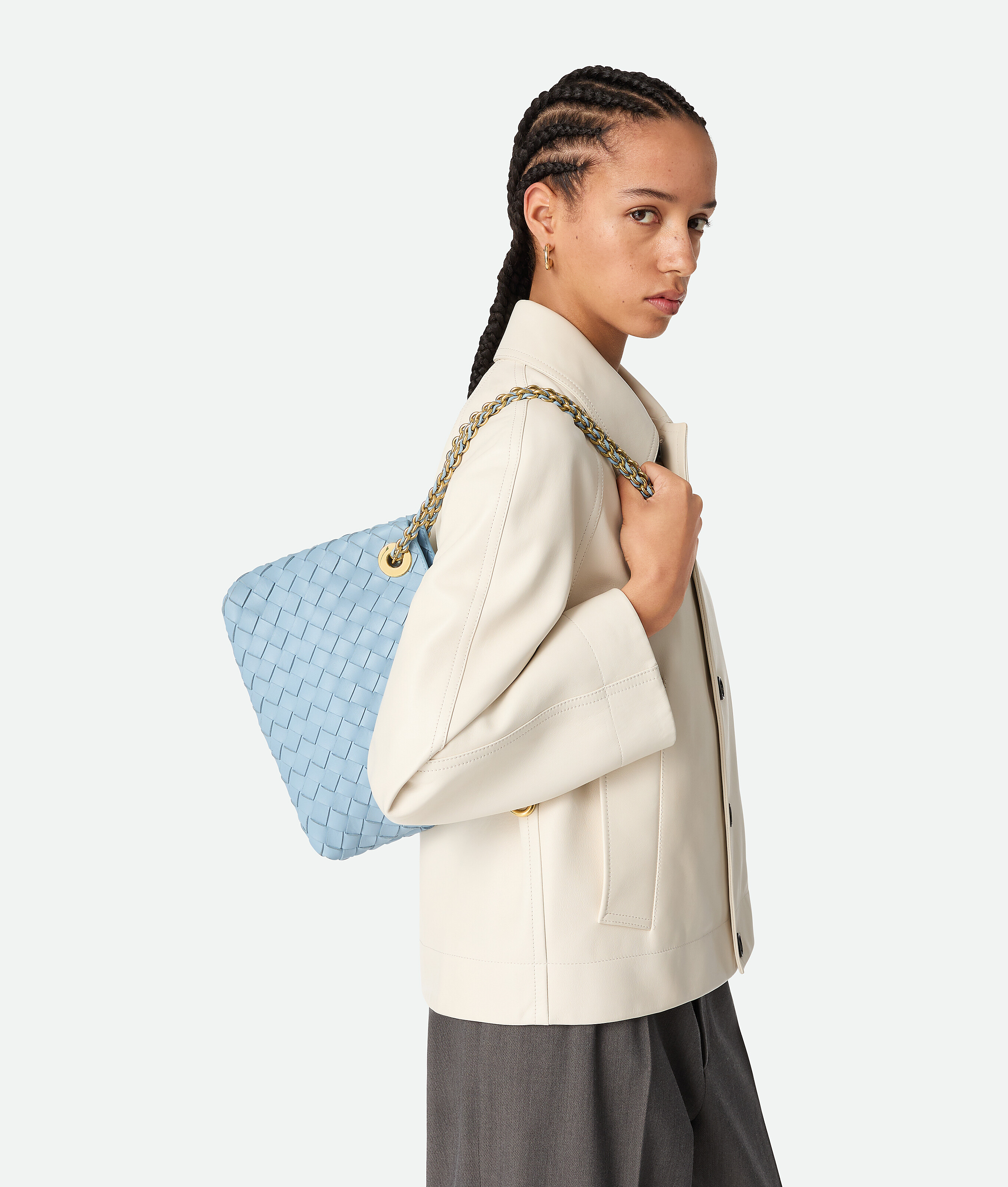 Bottega Veneta Small Andiamo With Chain In Blue