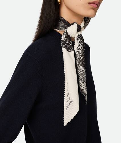 Plissé Printed Foulard