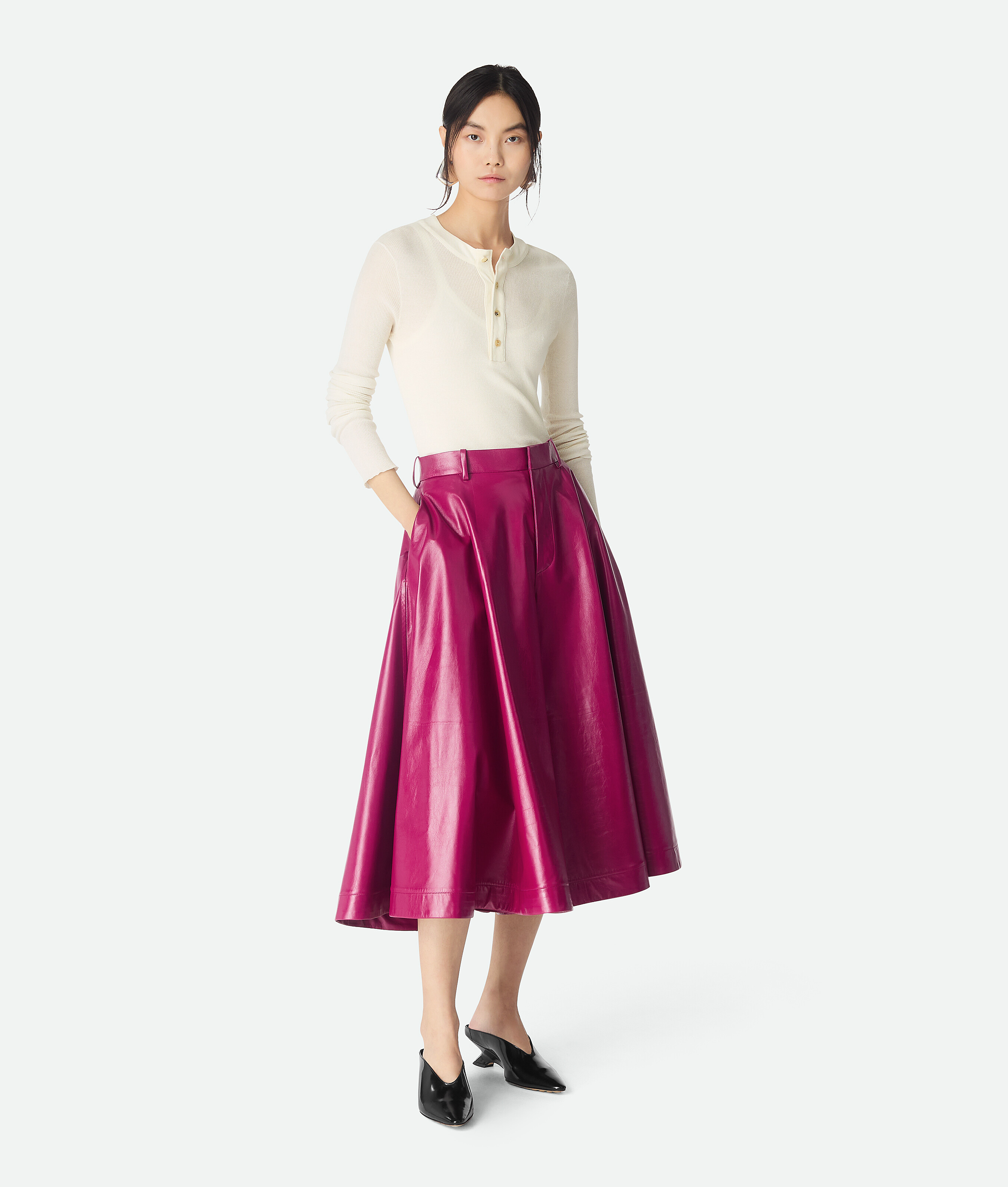 Bottega Veneta Shiny Leather Culotte - Boysendberry - Woman - 36 - Lambskin