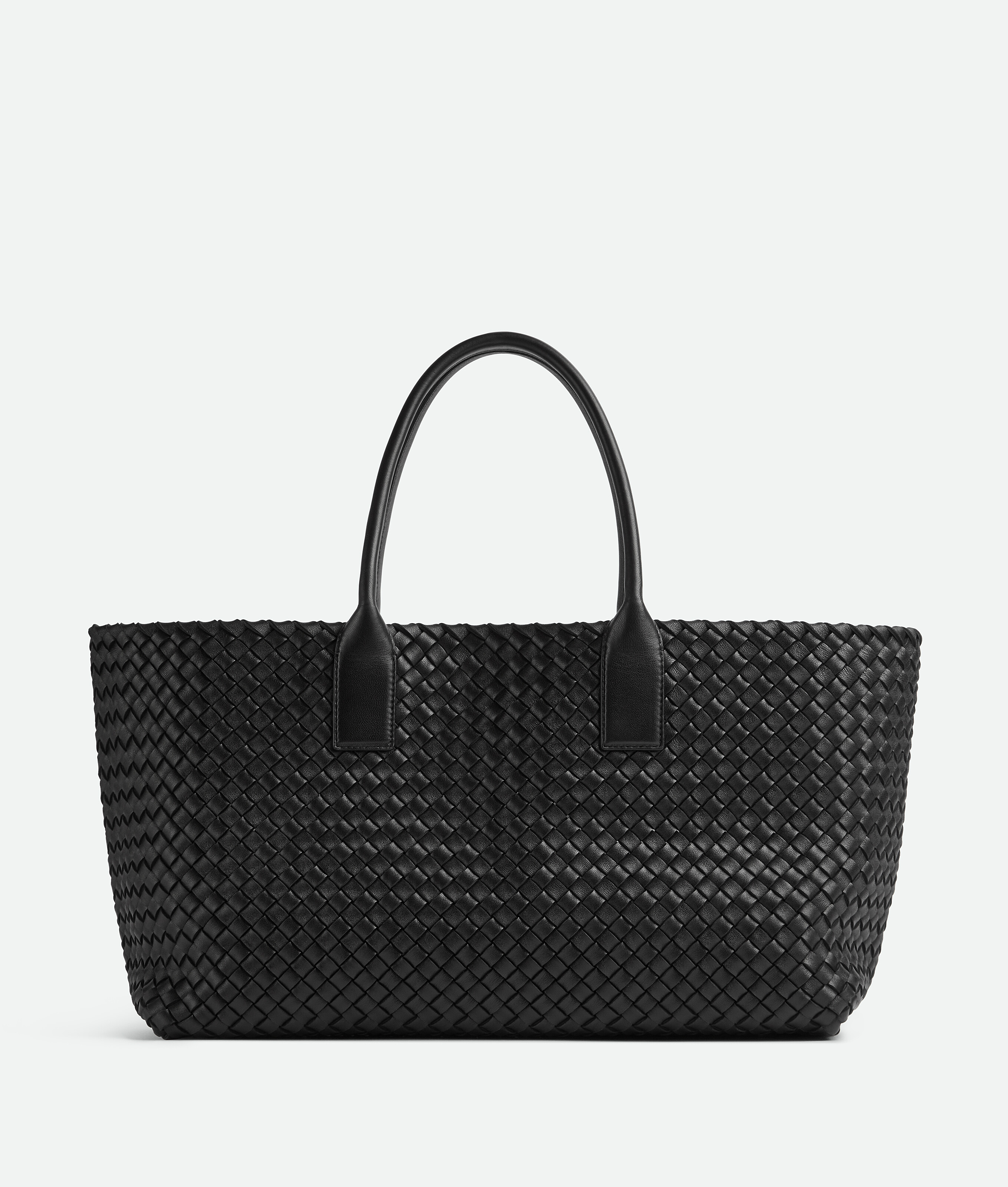 Bottega Veneta Cabat Moyen Format In Black