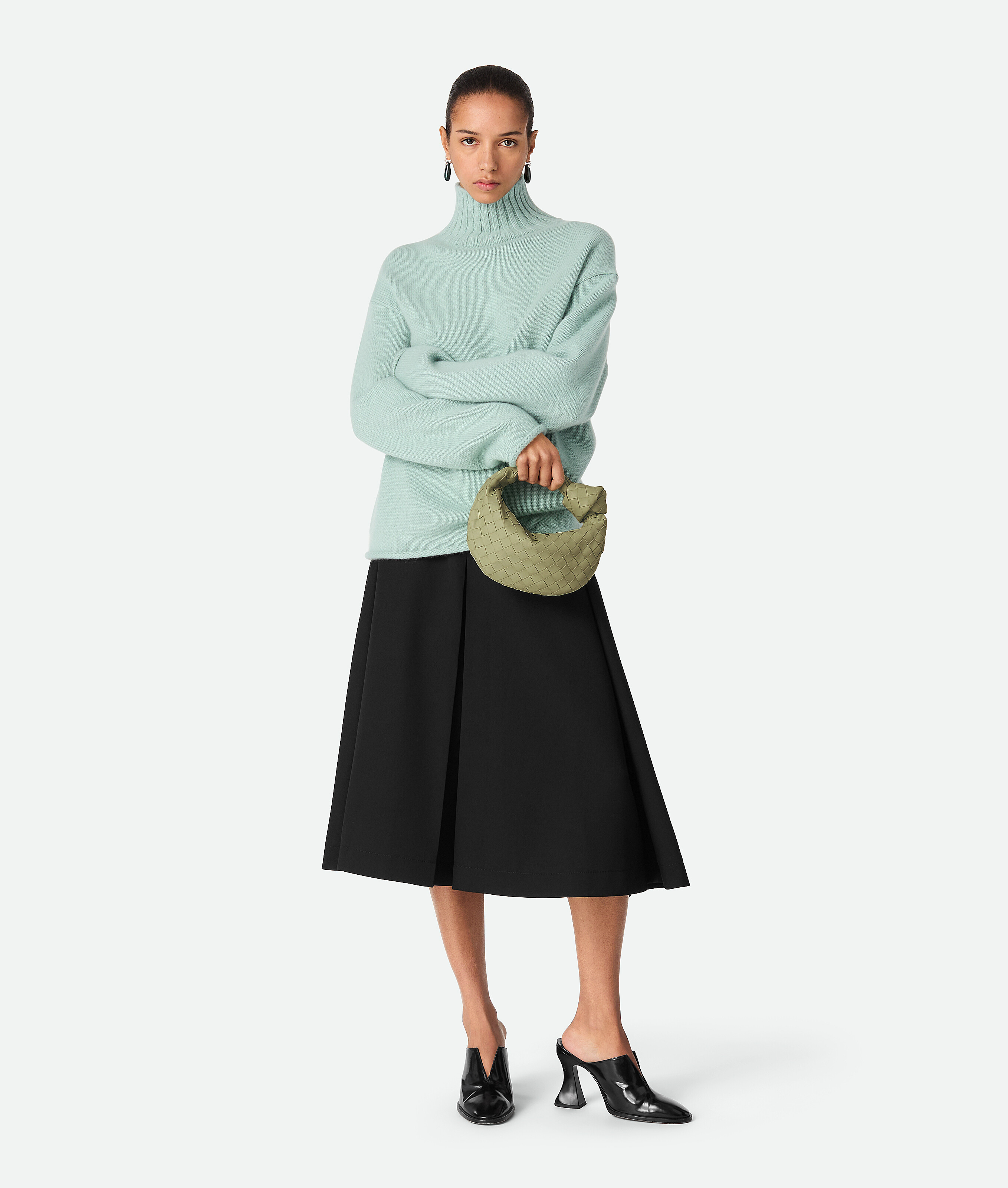 Bottega Veneta Small Hop Leather Shoulder Bag In Travertine