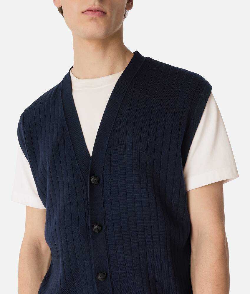 Display a large version of the product image 4 - Wool Rib Cardigan Gilet
