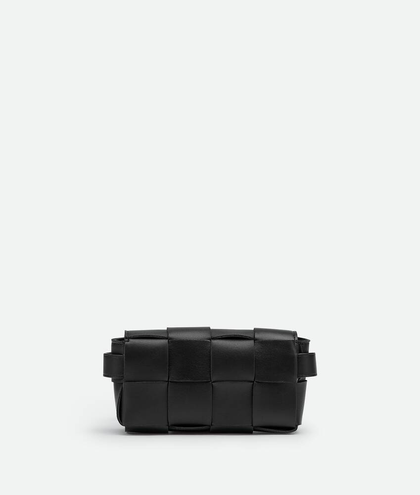 ブラックカセット ベルトバッグ| Bottega Veneta® 日本