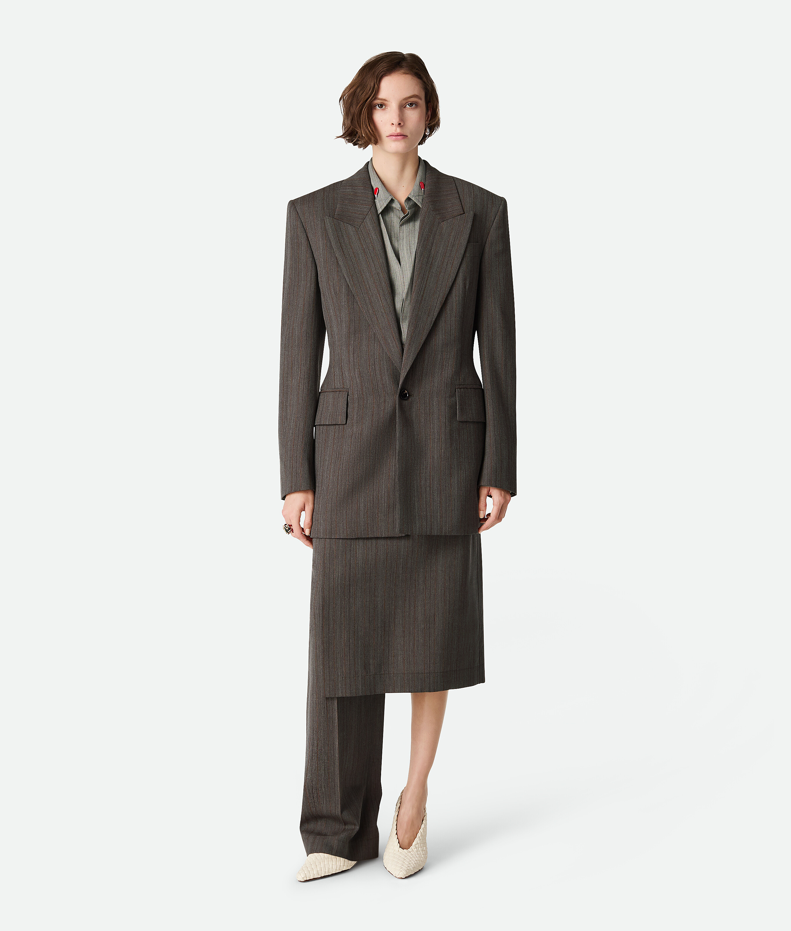 Bottega Veneta Fein Gestreifte Wolljacke In Grey/brown Melange