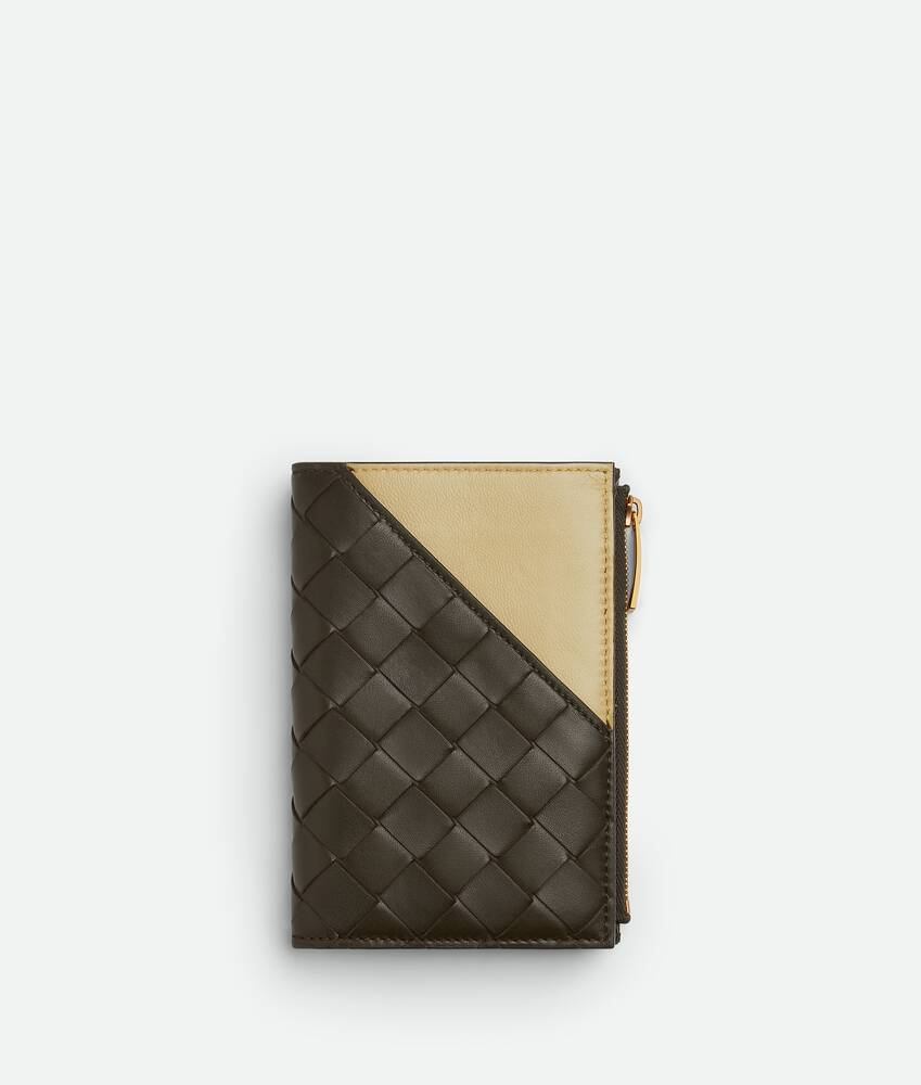 Display a large version of the product image 1 - Intrecciato Diagonal Medium Bi-Fold Wallet