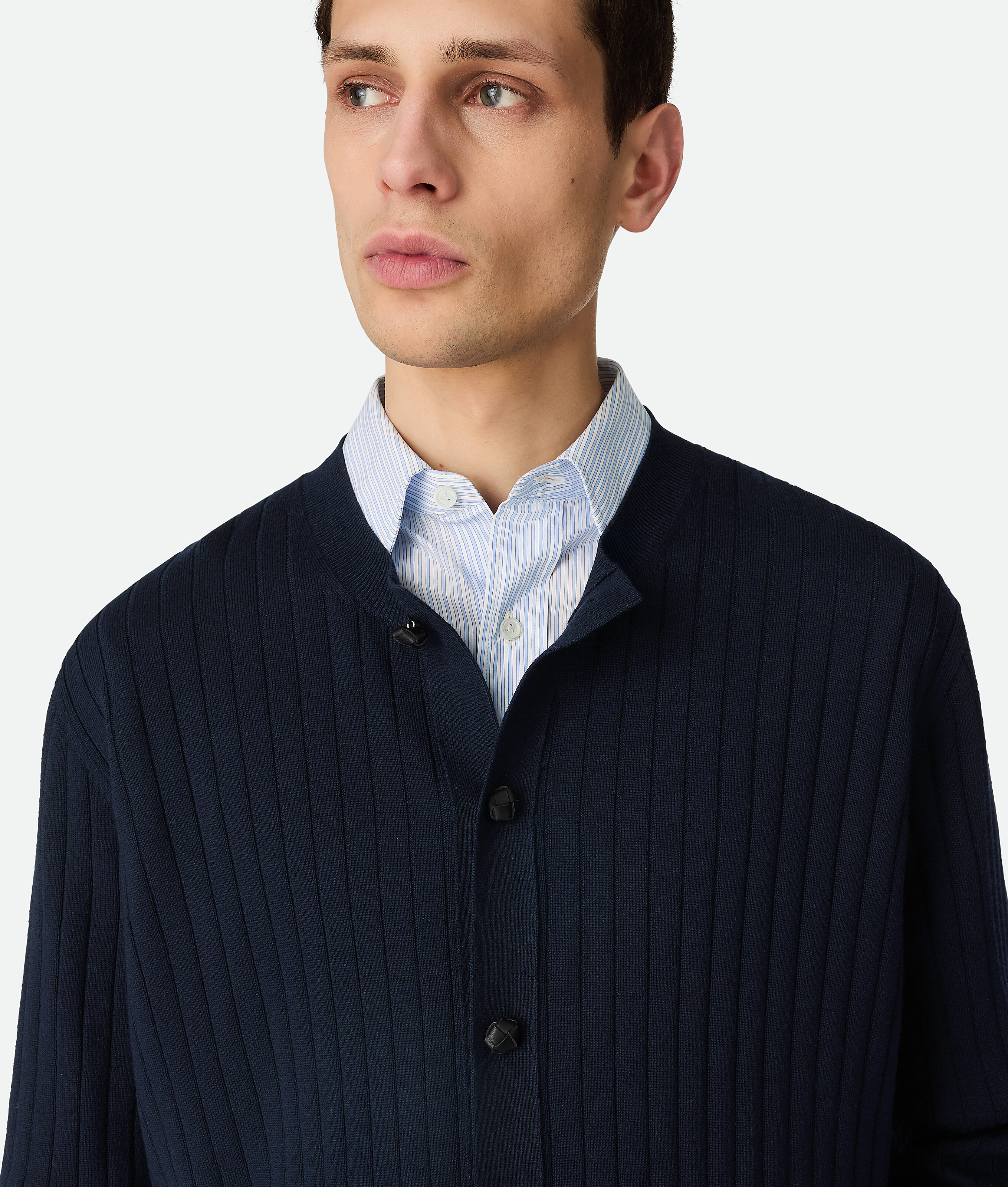 Bottega Veneta Mens Abyss Crewnck Ribbed Wool Cardigan In Black