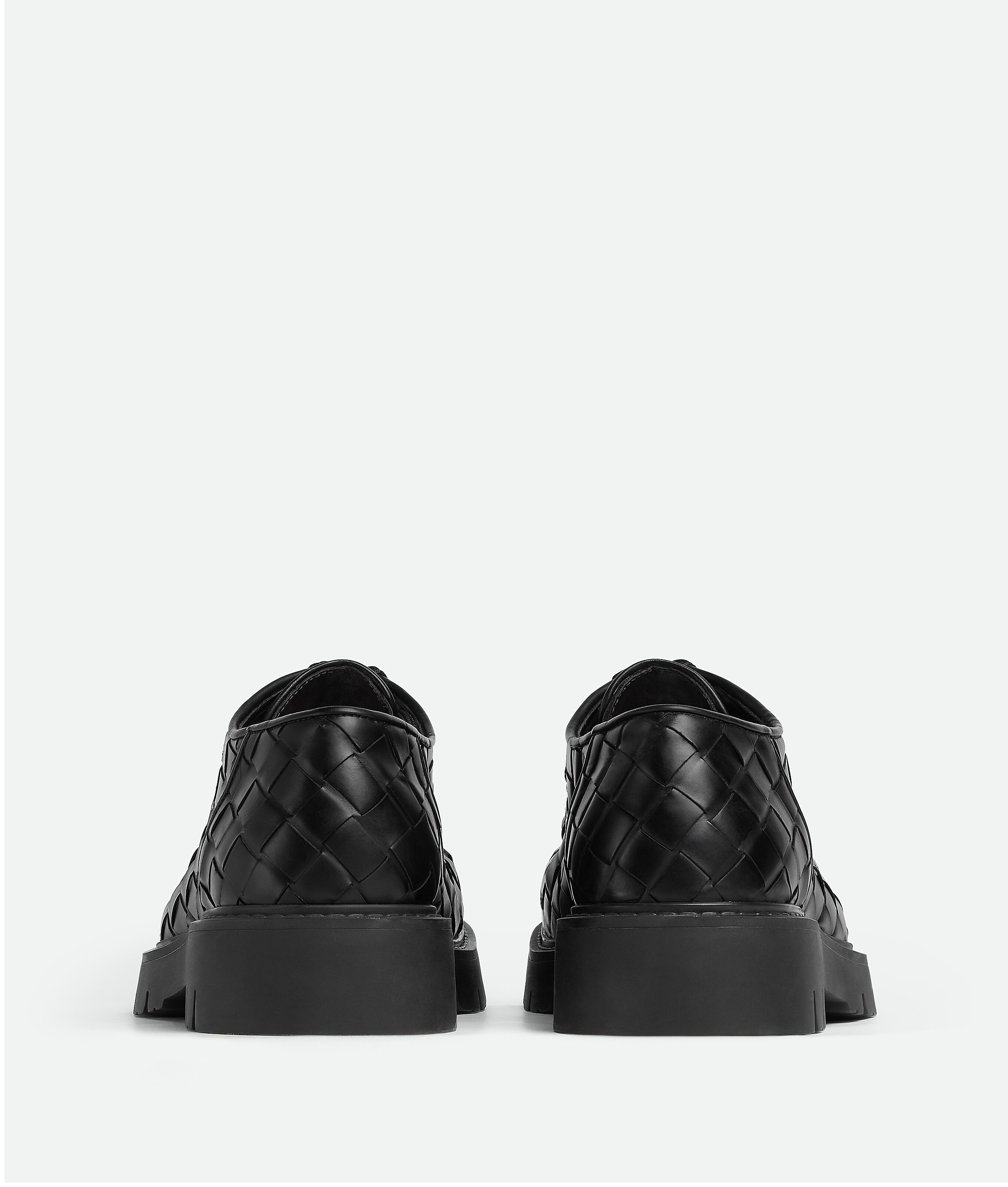 Shop Bottega Veneta Chaussures À Lacets Haddock In Black