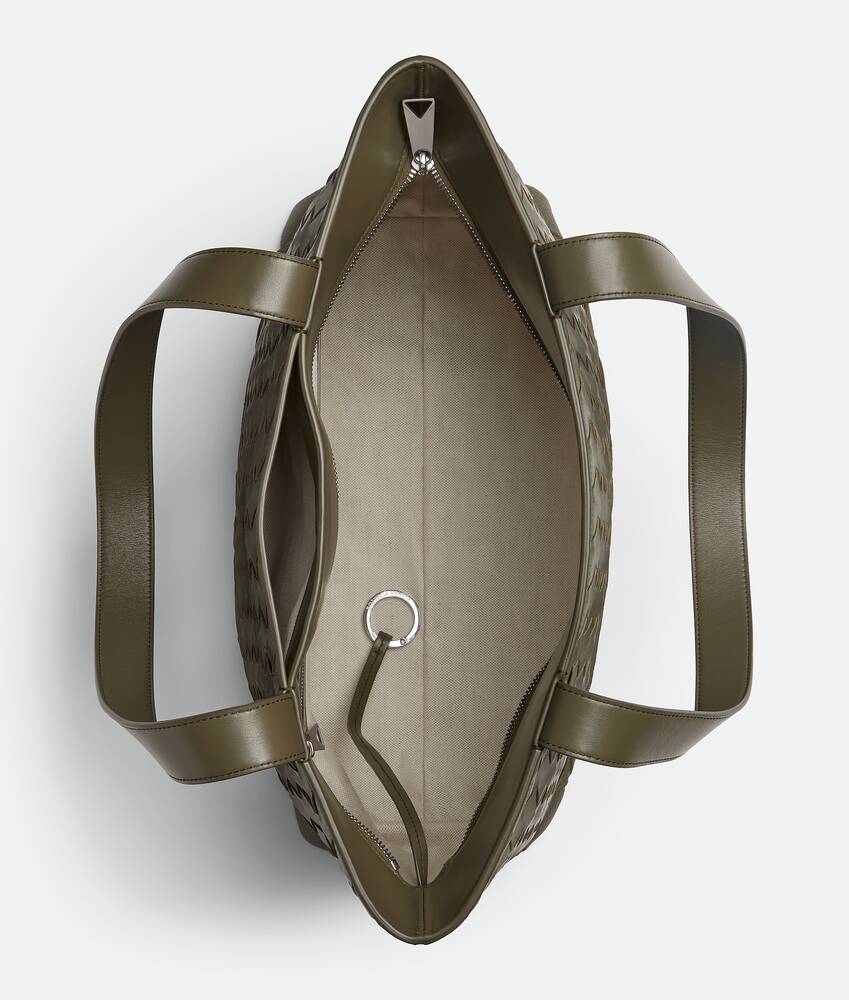 Exibir uma versão grande da imagem do produto 3 - Tote bag com zíper pequena Intrecciato